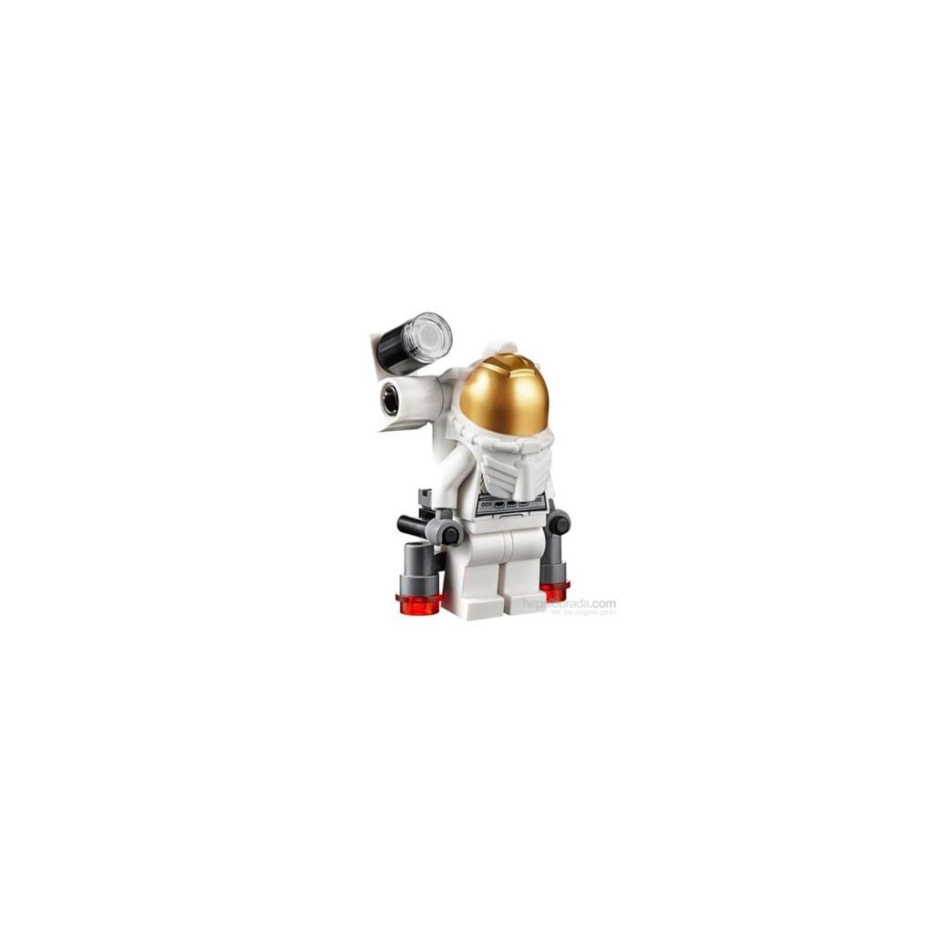 LEGO 60077 City Space Port Starter Set – Building Blocks Toy for Kids, Space Shuttle & Rocket Model Kit – Creative Play for STEM Learning & Space Exploration Adventures