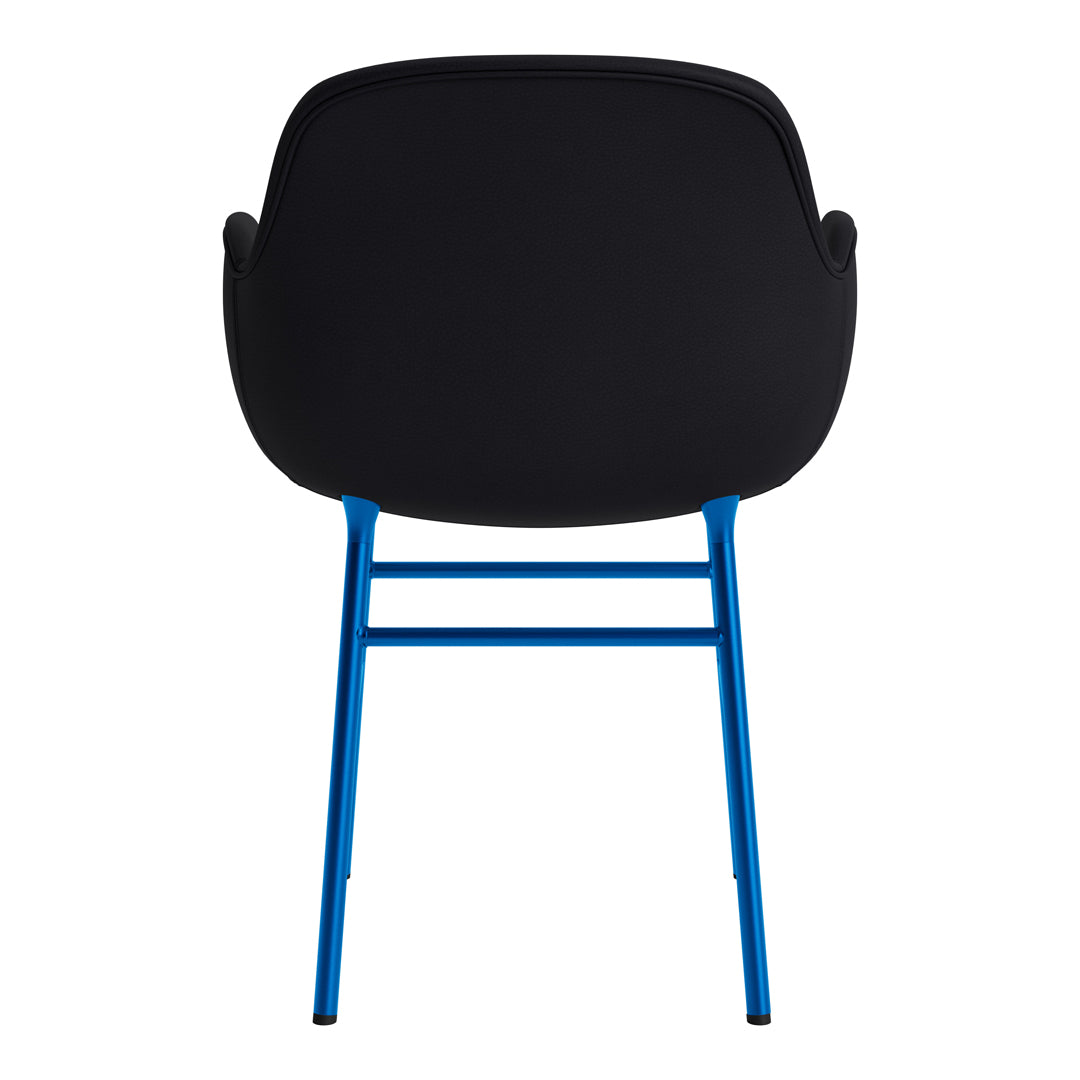 Modern Form Armchair with Sturdy Metal Legs & Soft Upholstery - Perfect for Living Room, Office, or Reading Nook