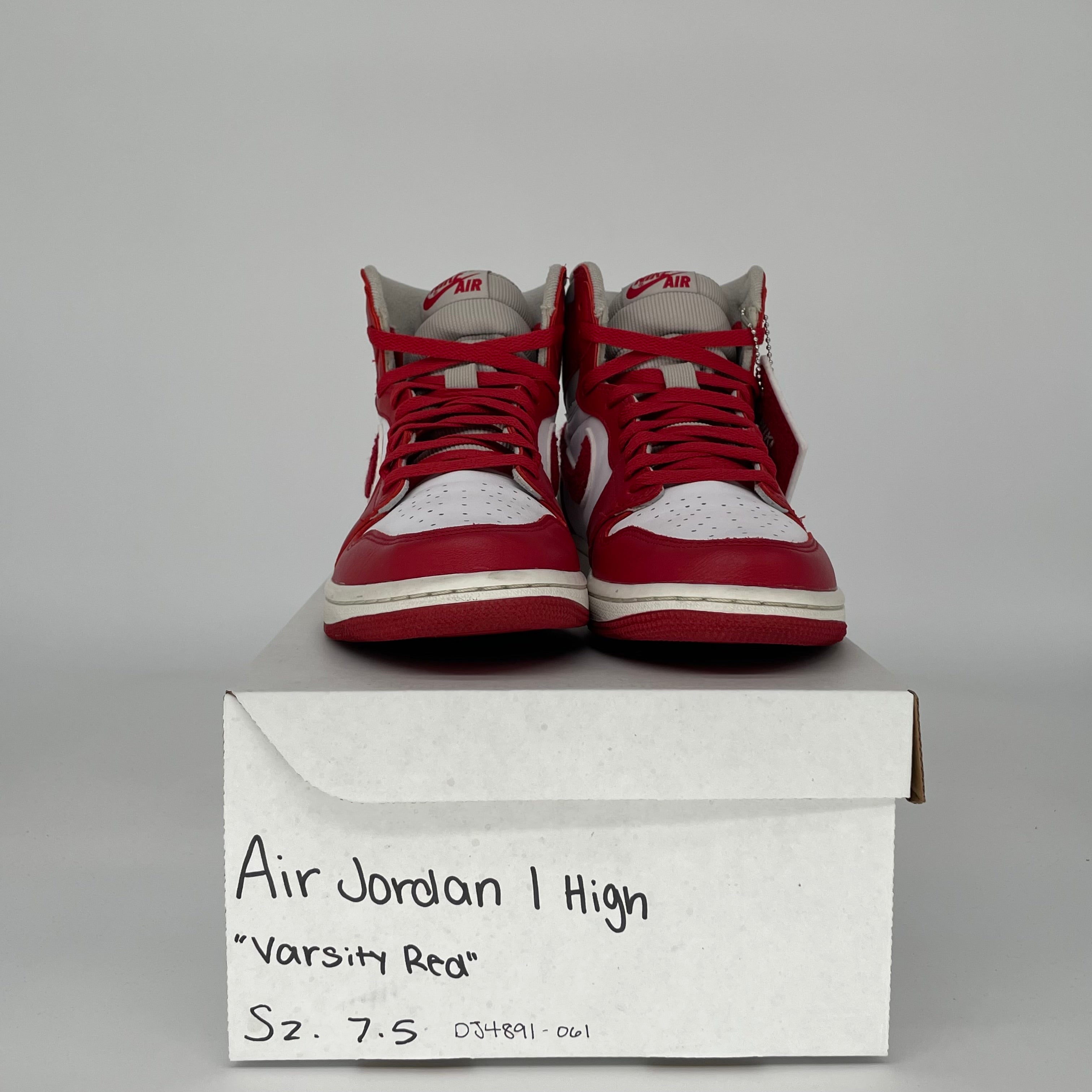 AIR JORDAN 1 Retro High OG Varsity Red Women's Size 7.5/9W - DJ4891-061 | Classic Basketball Sneakers for Streetwear & Casual Outfits