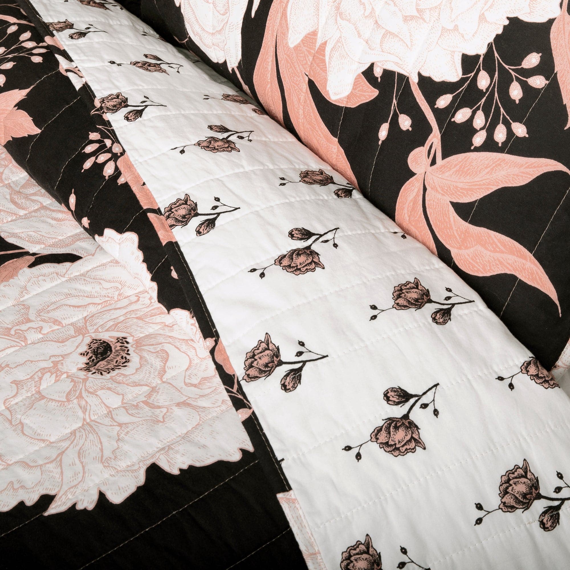 Zinnia Floral 3-Piece Quilt Set - Queen Size Bedding, Soft Microfiber Comforter with Matching Pillow Shams - Perfect for Master Bedroom, Guest Room & Cozy Home Decor