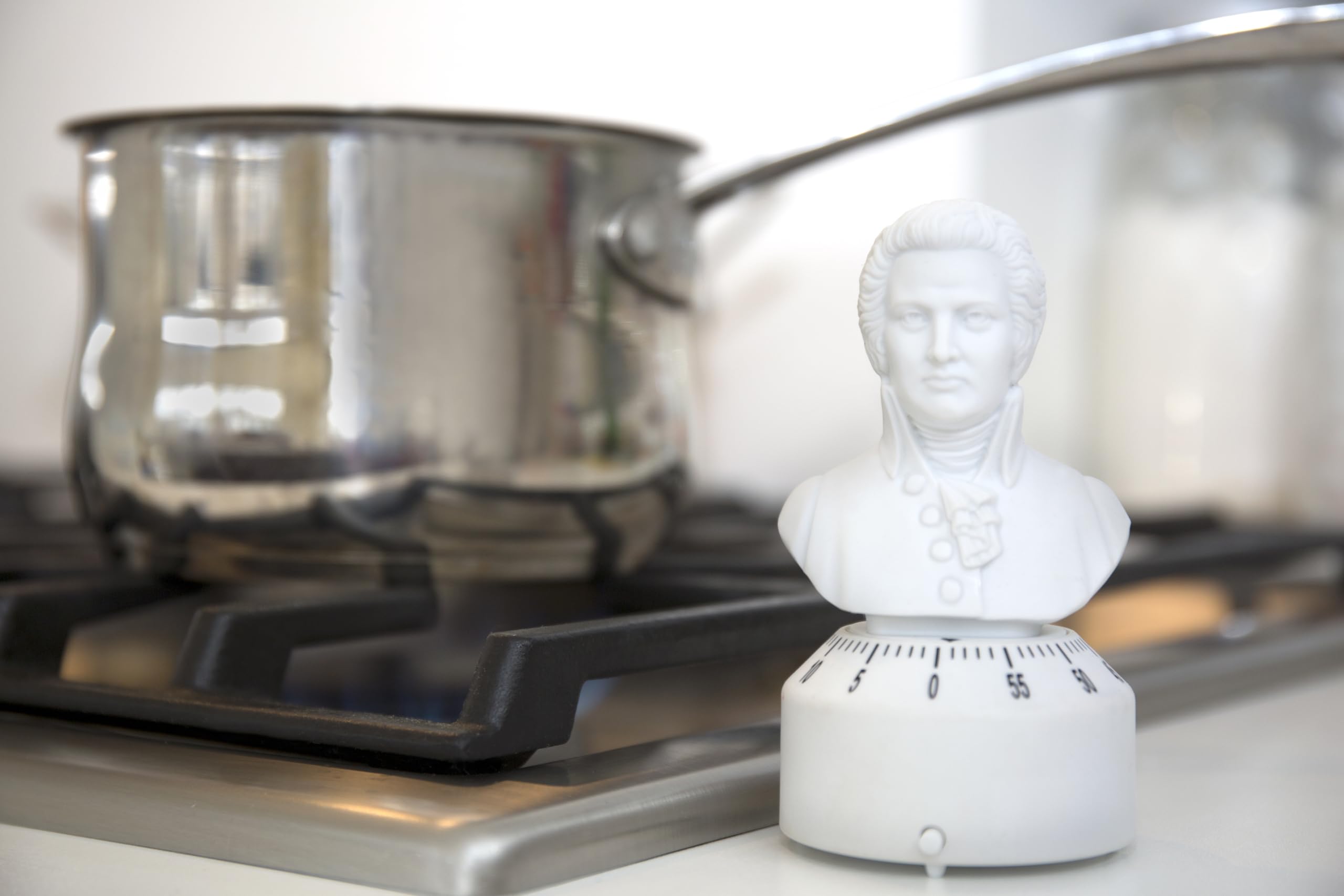 Kikkerland Mozart Mechanical Kitchen Timer - 60 Minute Wind Up Cooking Timer with Rondo Alla Turca Melody, White - Perfect for Baking, Reading, Sports & Classroom Activities