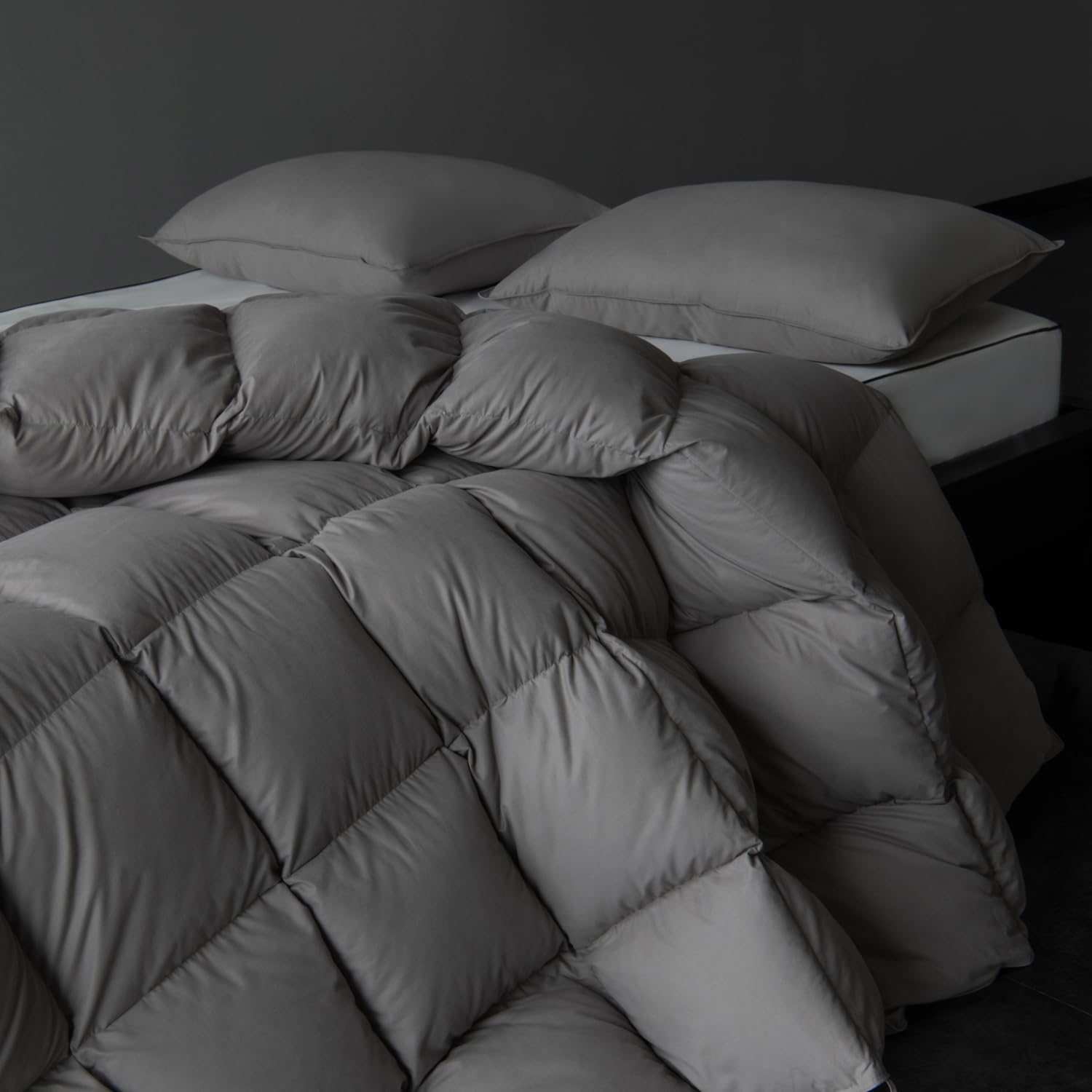Premium 100% Hungarian White Goose Down Comforter Full/Queen Size - Ultra Soft Lightweight Duvet Insert with Cotton Cover - All Season Warmth - 90x90 Inches Grey - Perfect for Cozy Bedrooms & Guest Rooms