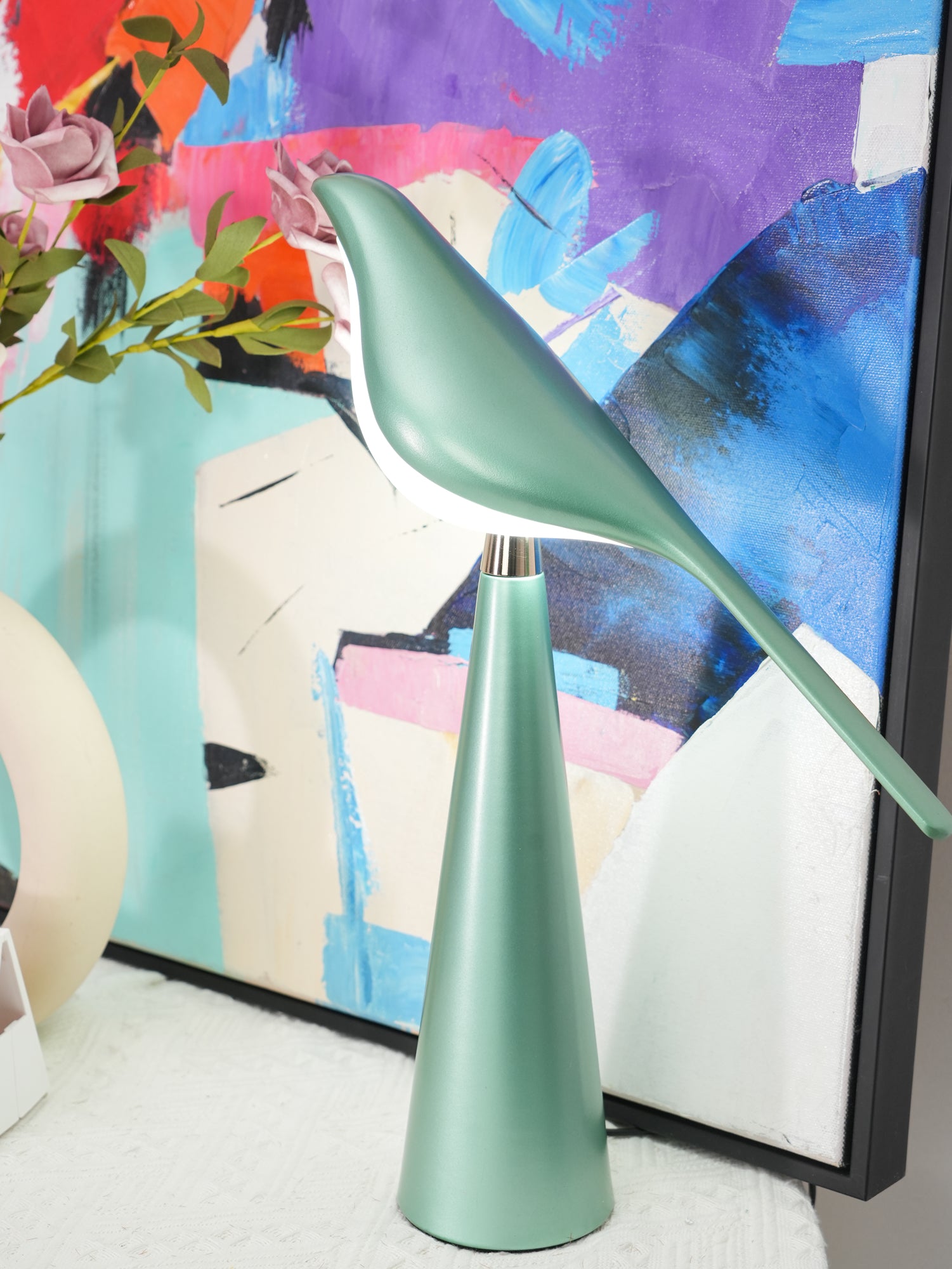 Magpie Art Table Lamp - Modern Decorative LED Desk Light for Home Office, Bedroom & Living Room - Perfect for Reading, Working & Relaxing