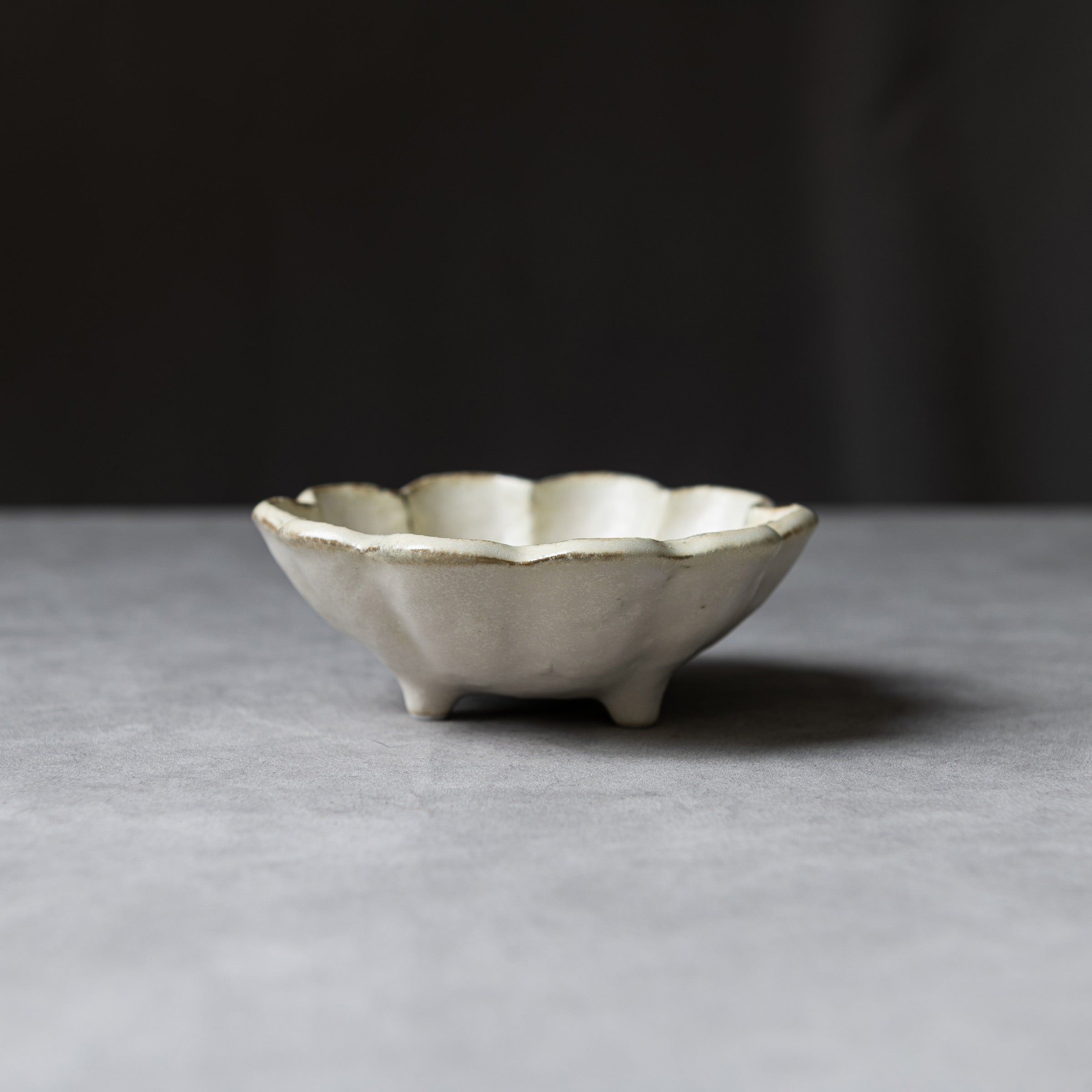 Rinka Bowl - 10.5 cm Ceramic Rice Bowl Set of 4 (4 Colors) - Perfect for Asian Cuisine, Soup, Salad & Home Dining