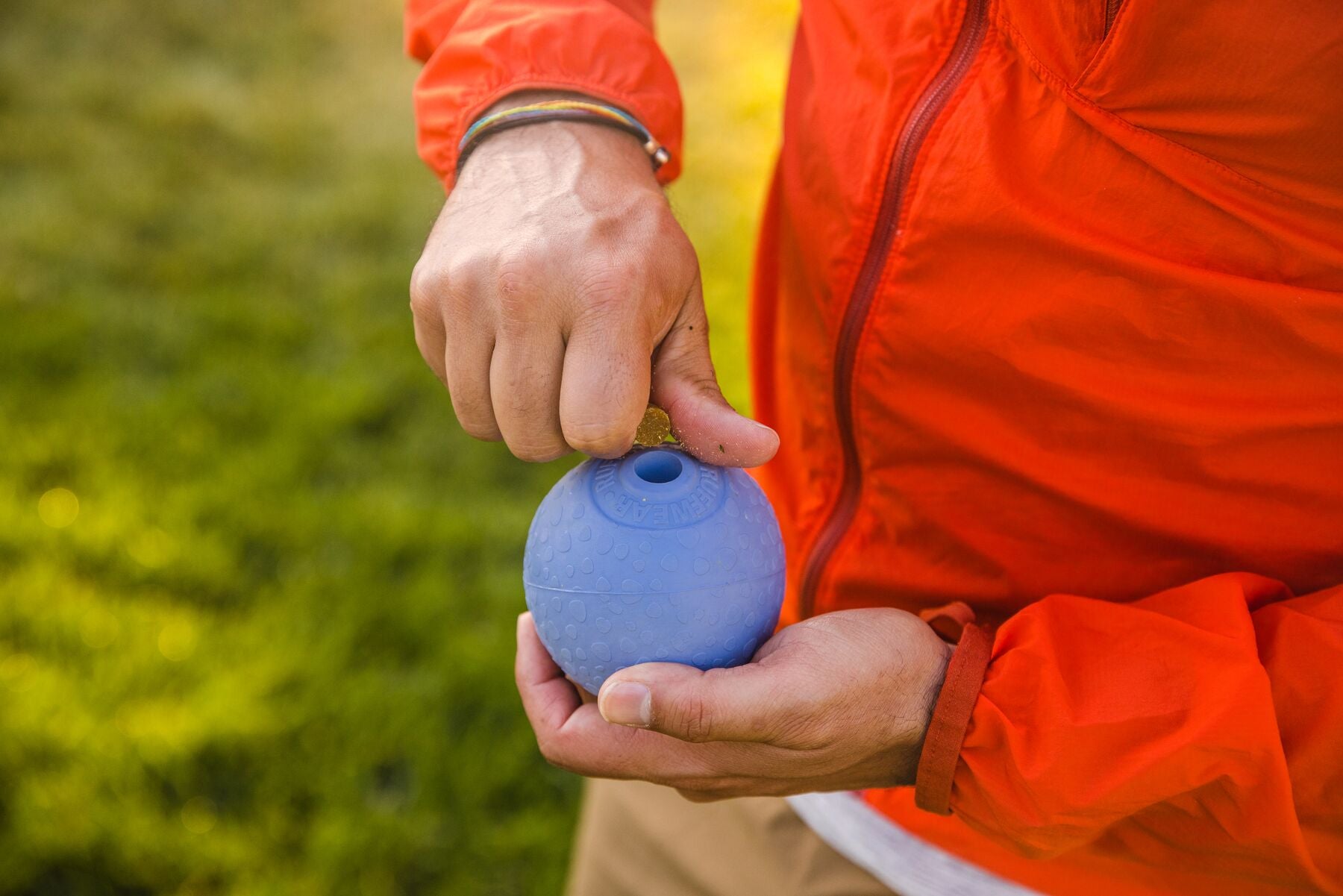 Ruffwear® Huckama Fetch Ball Toy for Dogs - Durable Heliotrope Purple Outdoor Play - Perfect for Fetch, Training & Beach Fun
