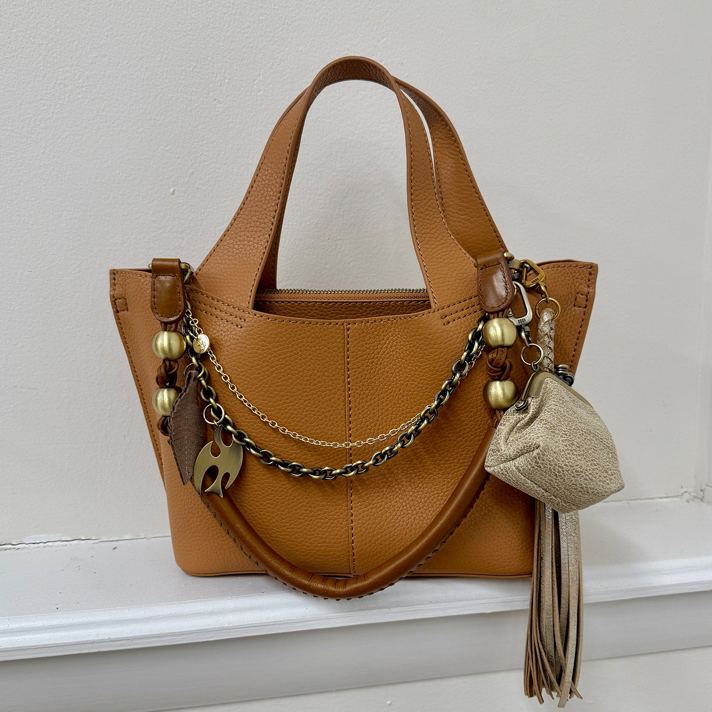 Metallic Leather Run Frame Pouch with Gold Leaf - Stylish Crossbody Bag for Running, Travel & Everyday Use