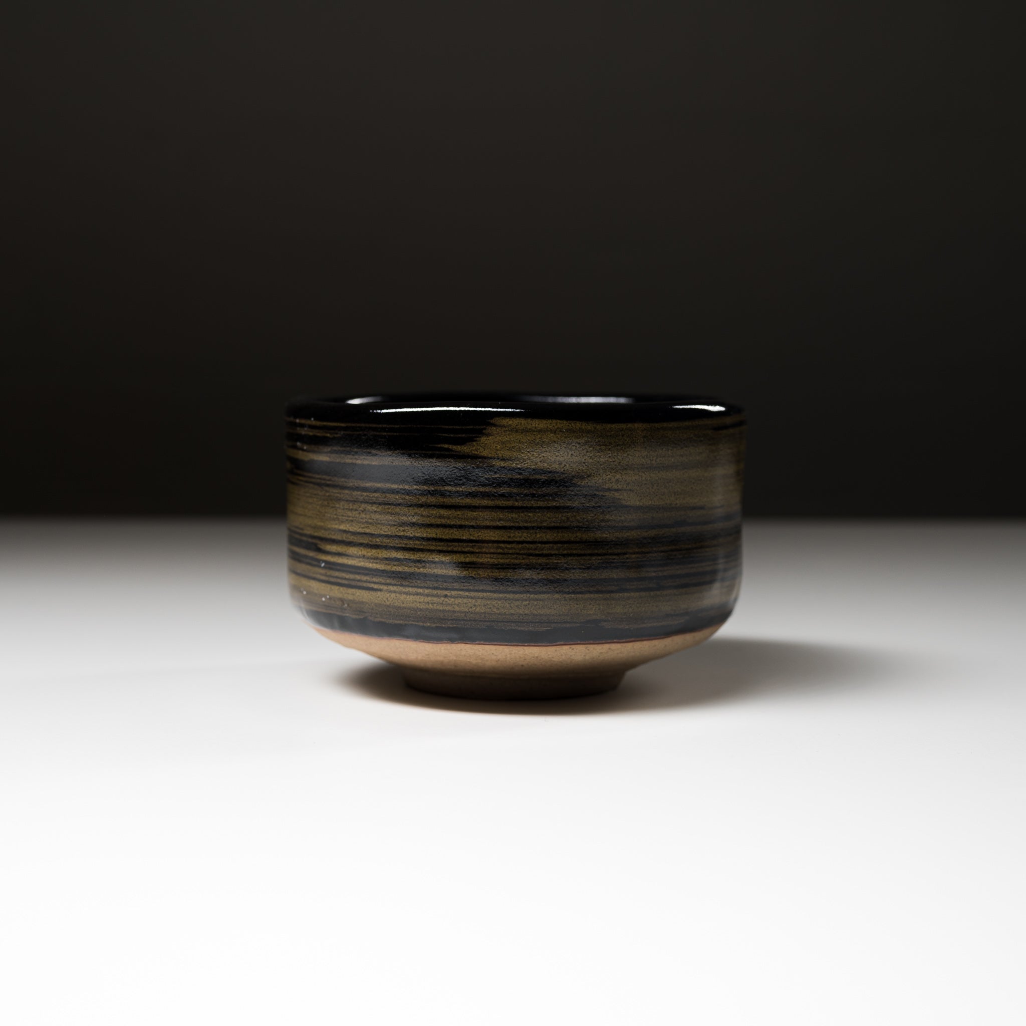 Premium Matcha Bowl with Gold Swirl Design - Handcrafted Black Glaze Ceremonial Tea Cup for Japanese Tea Ceremony, Home Decor & Zen Meditation