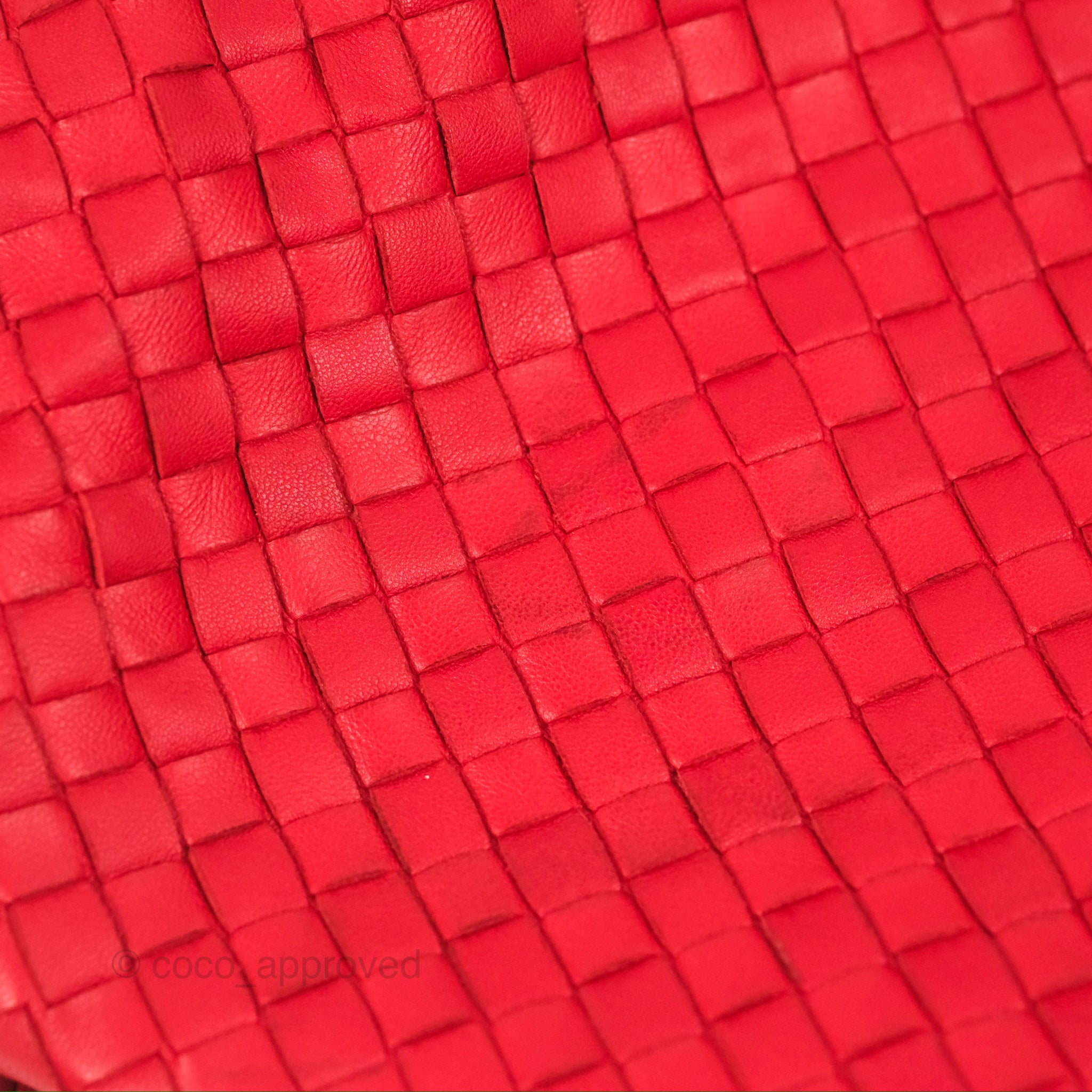 Bottega Veneta Large Hobo Bag Intrecciato Nappa Leather in Red | Stylish Shoulder Bag for Women | Perfect for Work, Travel, and Everyday Use