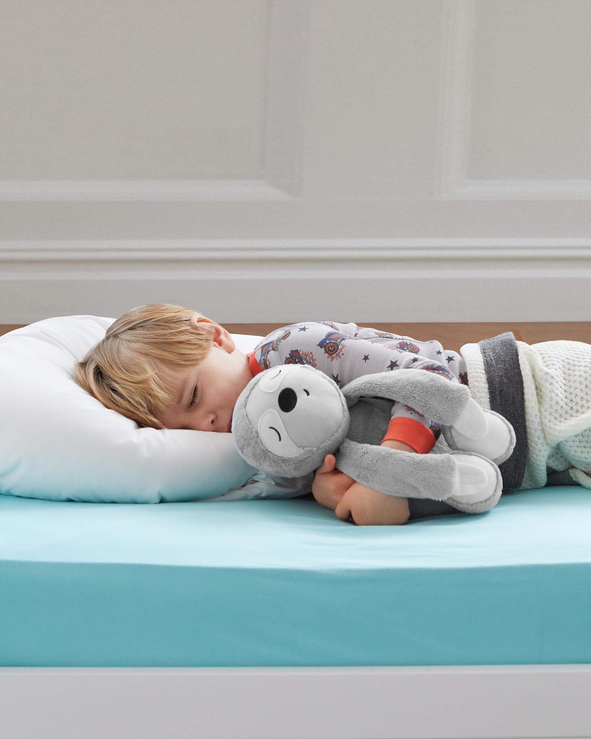 Skip Hop Cry Activated Soother Sloth - Self-Rocking Baby Pacifier with Calming Motion, Perfect for Nursery, Stroller & Car Seat - Helps Soothe Fussy Babies to Sleep
