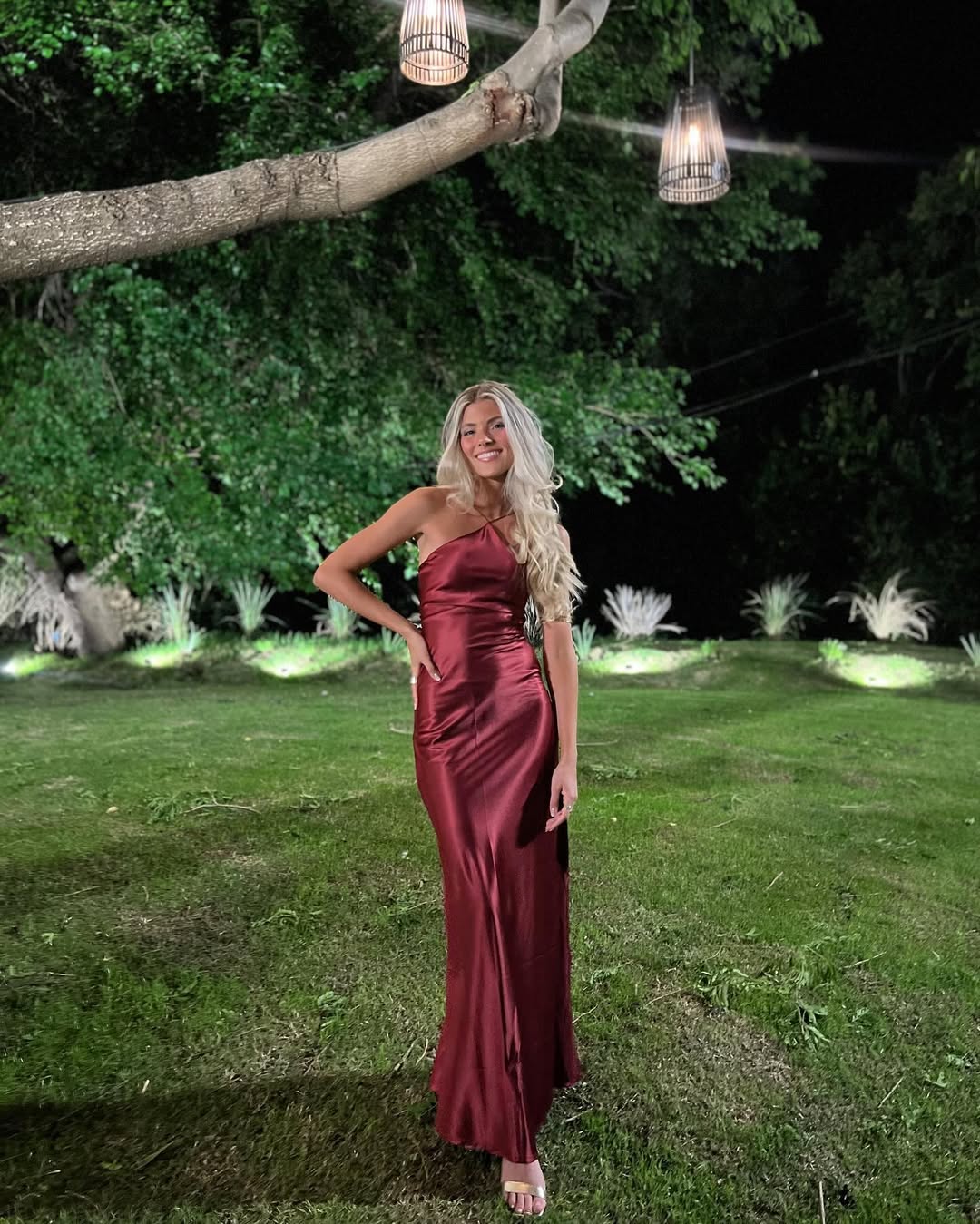 Elegant Burgundy Halter Long Prom Dress for Evening Party & Formal Events - J5570 | Perfect for Homecoming, Dances & Special Occasions