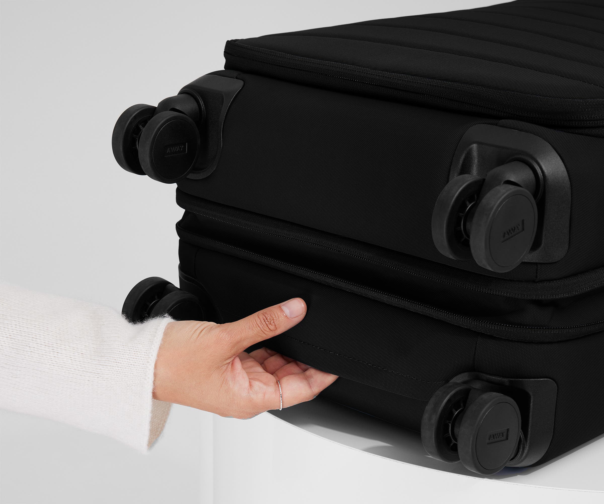 Jet Black Softside Carry On Luggage - Lightweight Expandable Suitcase for Air Travel, Business Trips & Weekend Getaways