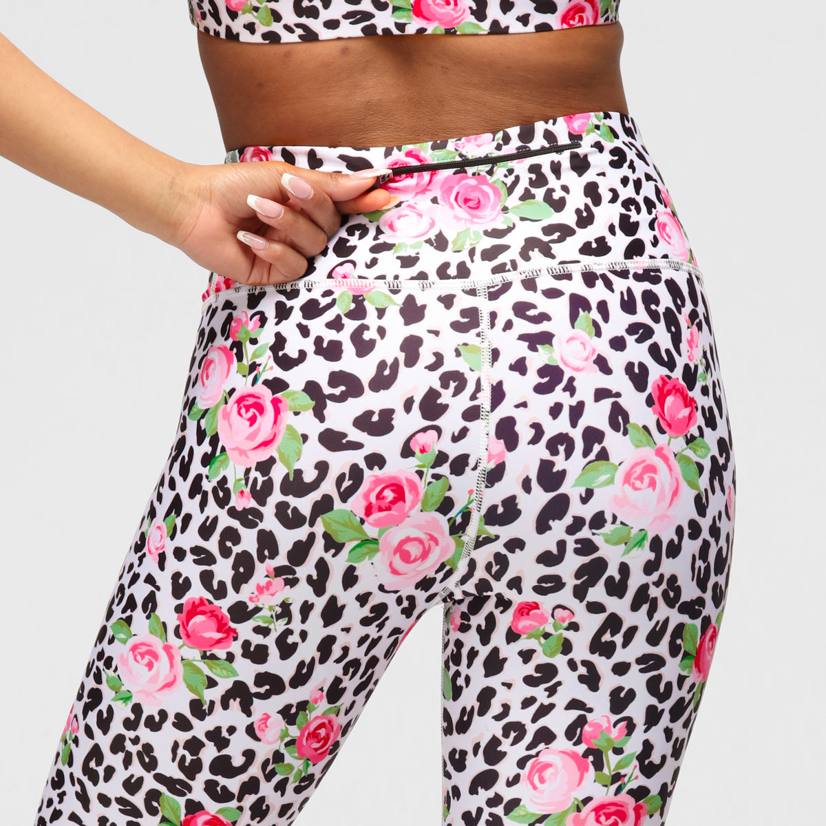 Jungle Rose Capri Pants for Women - Lightweight, Stretchy & Comfortable Summer Casual Wear - Perfect for Yoga, Travel & Outdoor Activities
