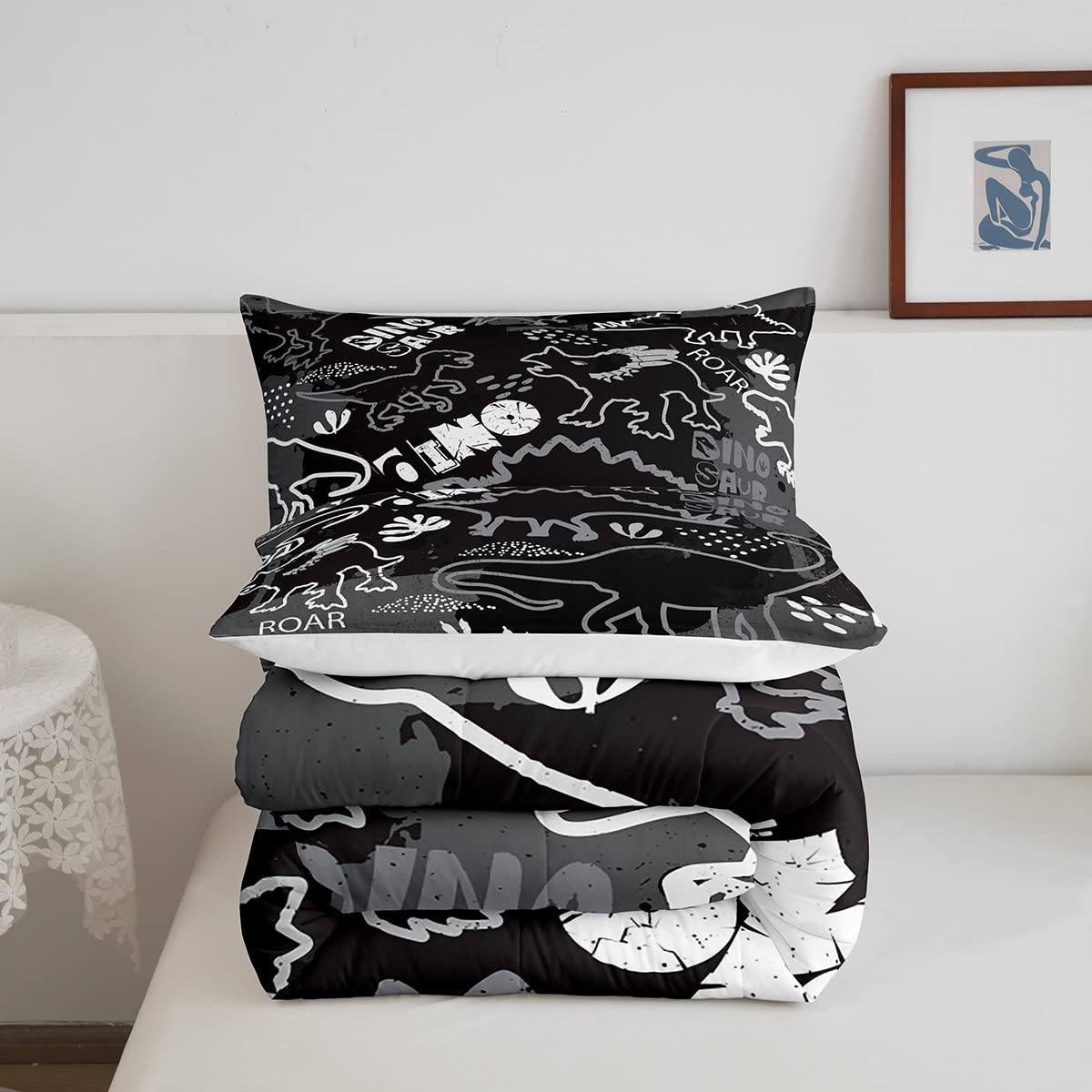 Twin Size Cartoon Dinosaurs Comforter Set - 2 Piece Soft Microfiber Duvet Cover with Pillowcase | Japanese Sketch Graffiti Style Wildlife Dinosaur Bedding for Boys & Kids | Perfect for Bedroom Decor, Sleepovers and Kids Room Themes