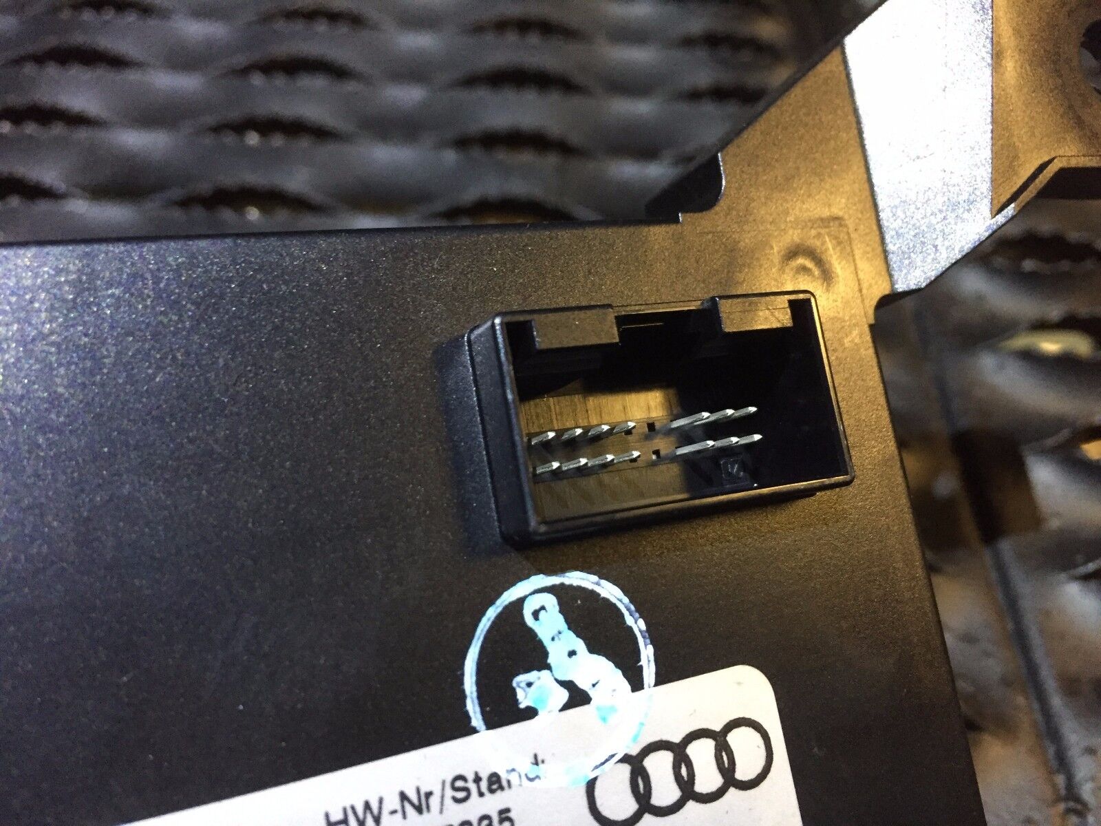 05-08 Audi A6 C6 Theft Locking Control Module OEM 4F0907335 - Replacement Security System Part for Car Anti-Theft Protection