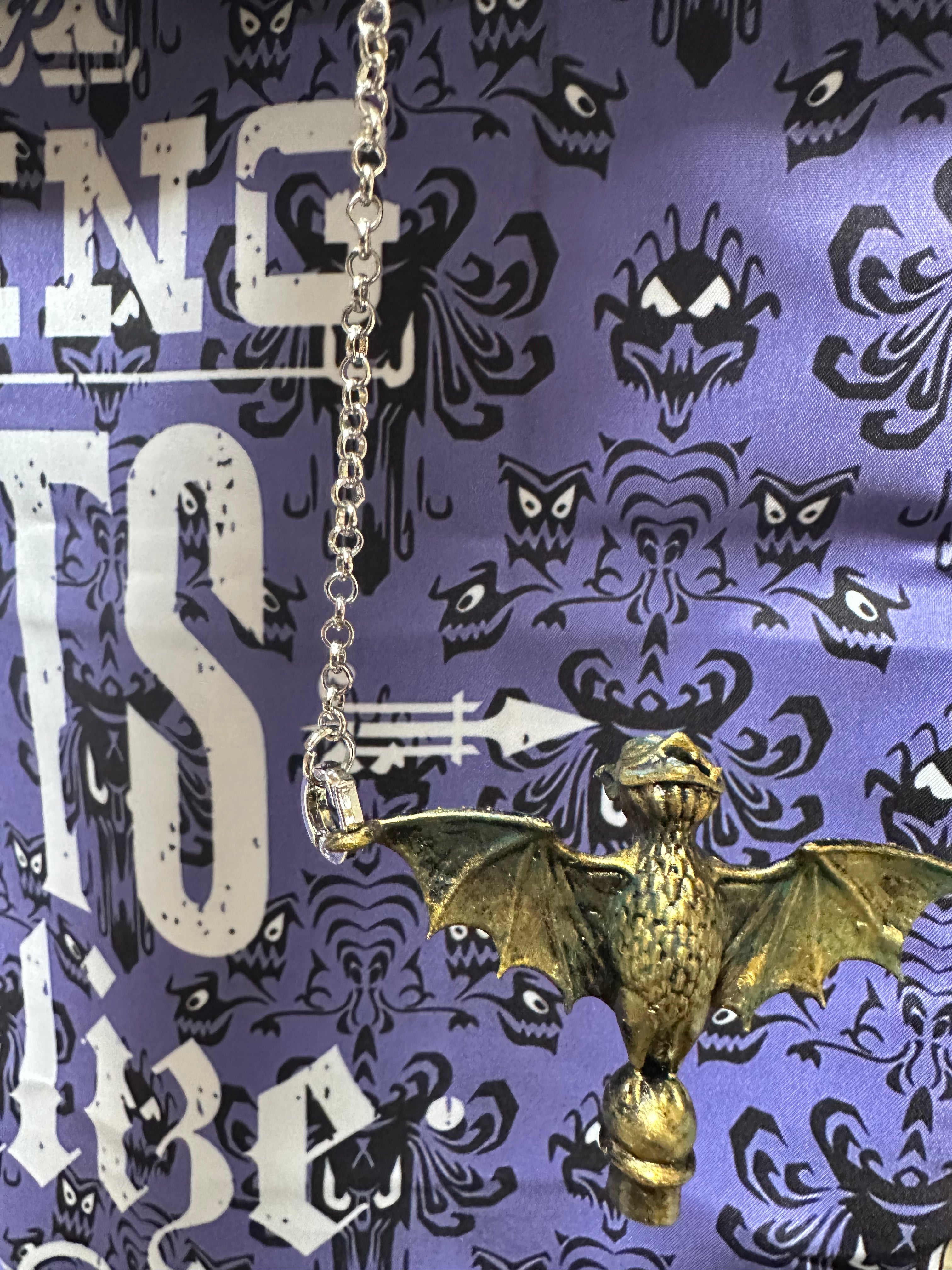 Spooky Halloween Bat Earrings - Gothic Bat Wing Dangle Jewelry for Women - Perfect for Halloween Costume, Goth Fashion & Party Accessories