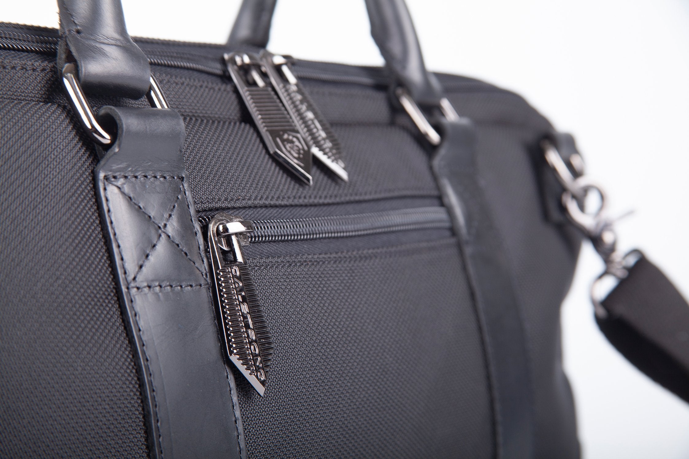 Dalstrong Compact 2-Pocket Knife Bag | Gaston Series | Perfect for Chefs & Outdoor Enthusiasts | Kitchen Knife Storage & Camping Gear Organizer