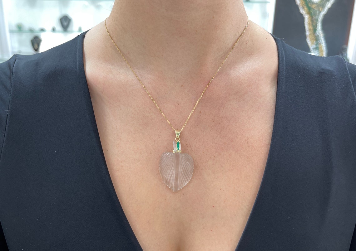 Exquisite 18K Gold Pendant with Hand-Carved Natural Quartz Leaf & Genuine Colombian Emerald Accent - Perfect for Elegant Evening Wear, Special Occasions & Luxury Jewelry Collections