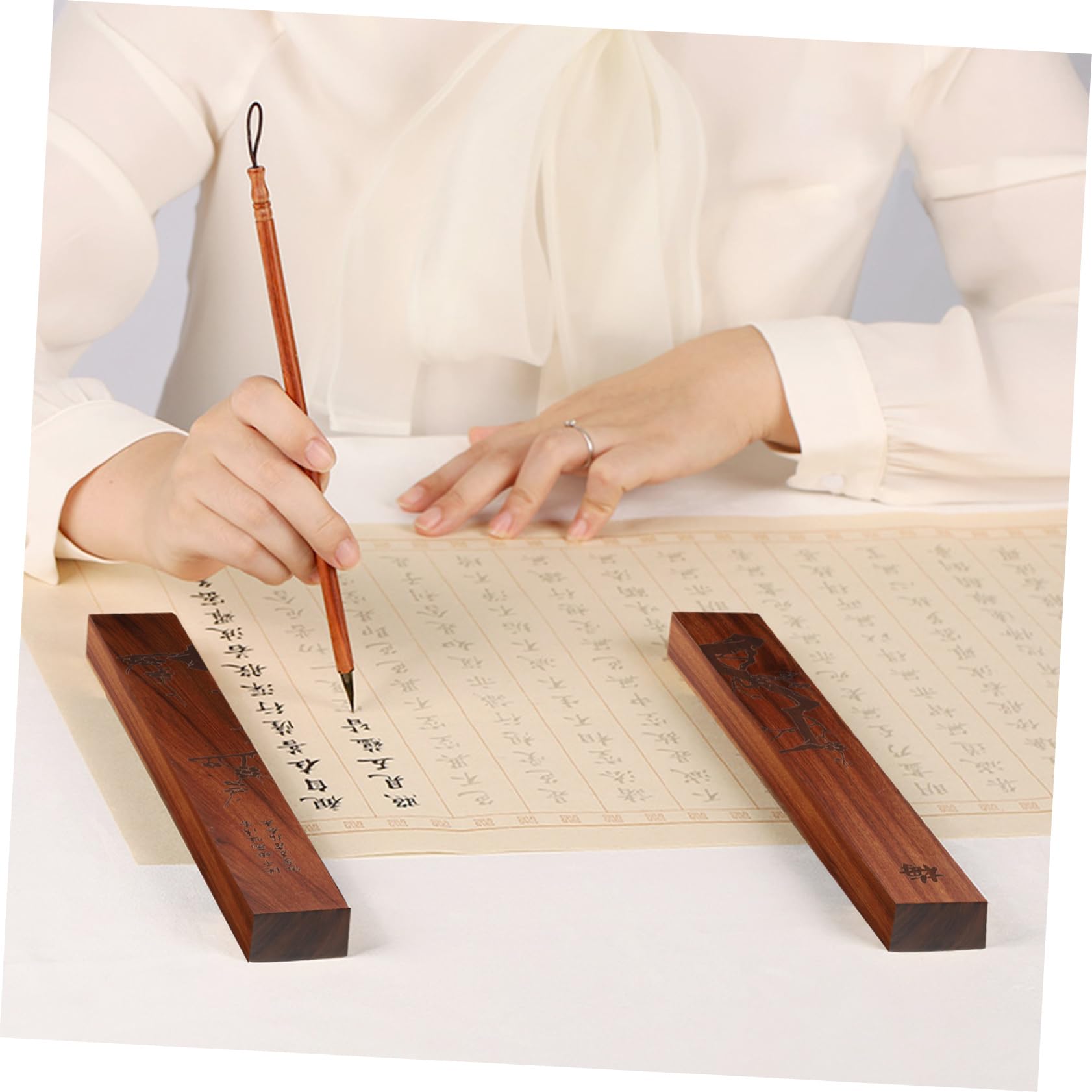 BESPORTBLE 4 Pcs Wooden Paperweights - Handcrafted Town Ruler Painting Design for Drawing, Catalpa Wood Paper Holders - Perfect for Office Desk Decor, Artist Studio & Home Decoration