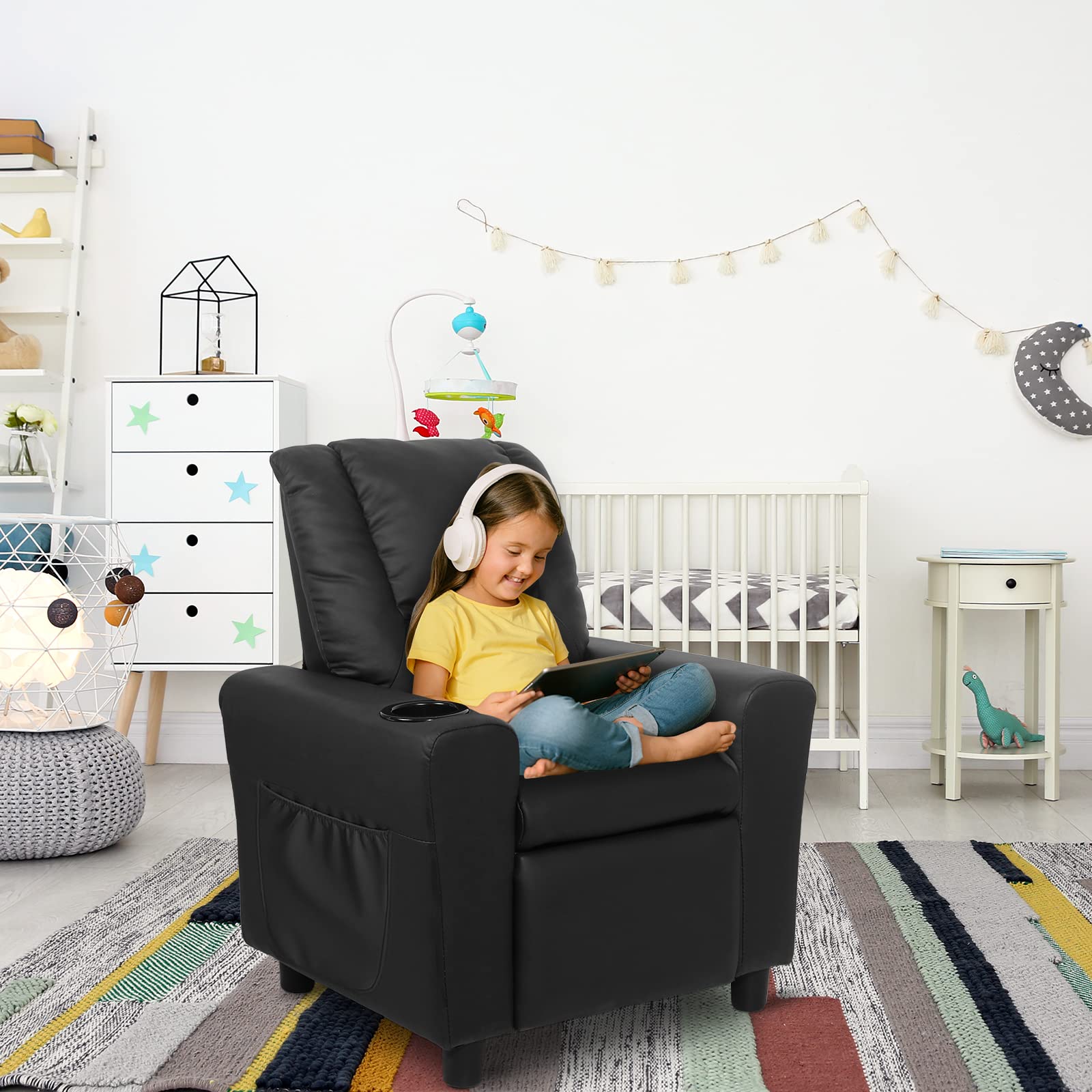 **Kids Recliner Chair for Toddlers 1-4 Years - Soft Toddler Sofa with Cup Holder & Side Pockets - Comfortable Children's Reclining Couch for Bedroom & Living Room - Perfect for Playtime, Naps & Movie Nights (Black)**