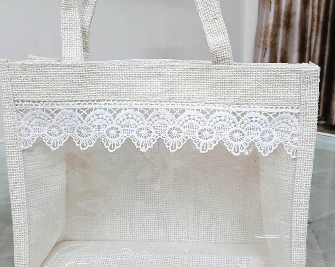 GUUCHUU Jute Gift Bags with Tissue & Thank You Card - Eco-Friendly Reusable Party Favor Bags for Weddings, Baby Showers & Birthday Gifts - Pack of 5 Large Paper Carry Bags for Return Gifts & Goodies