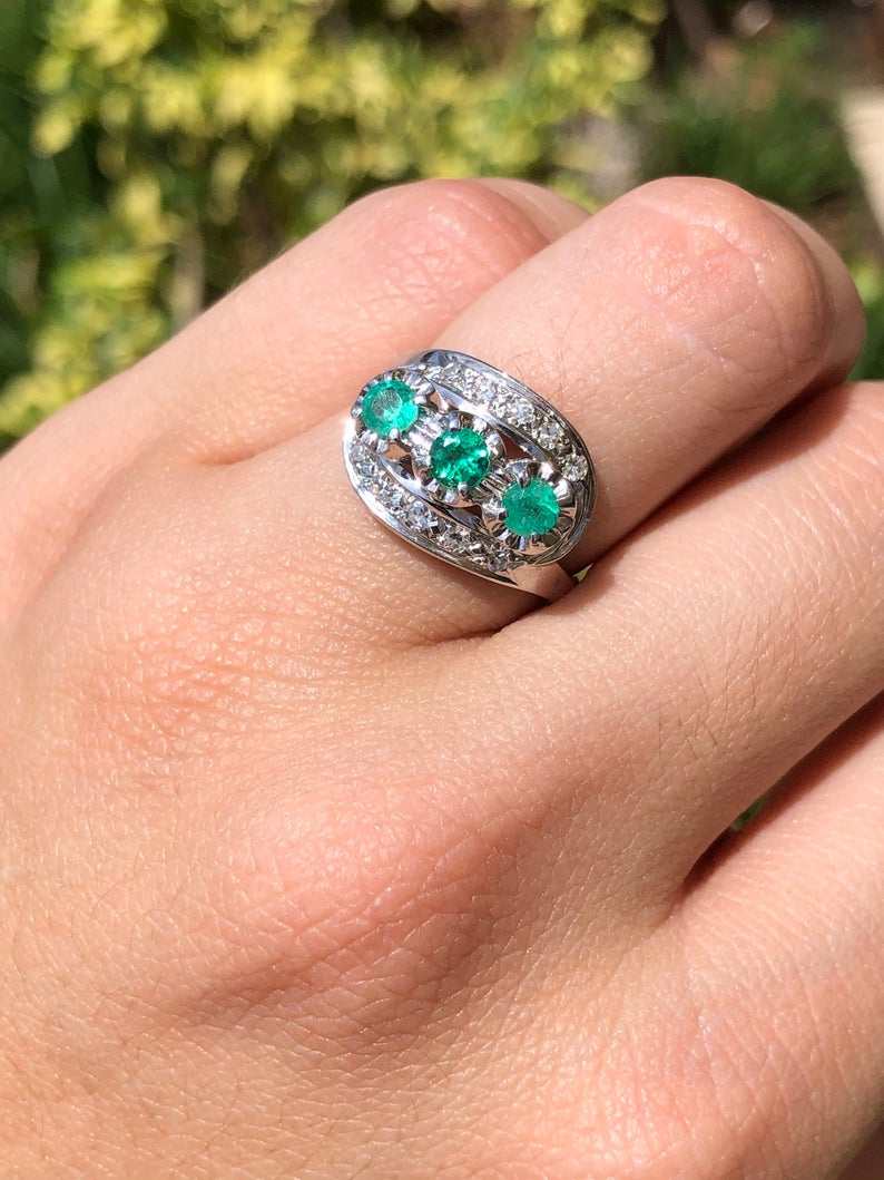 0.76tcw Vintage Colombian Emerald and Diamond Ring in 14K Gold - Perfect for Weddings, Anniversaries & Special Occasions