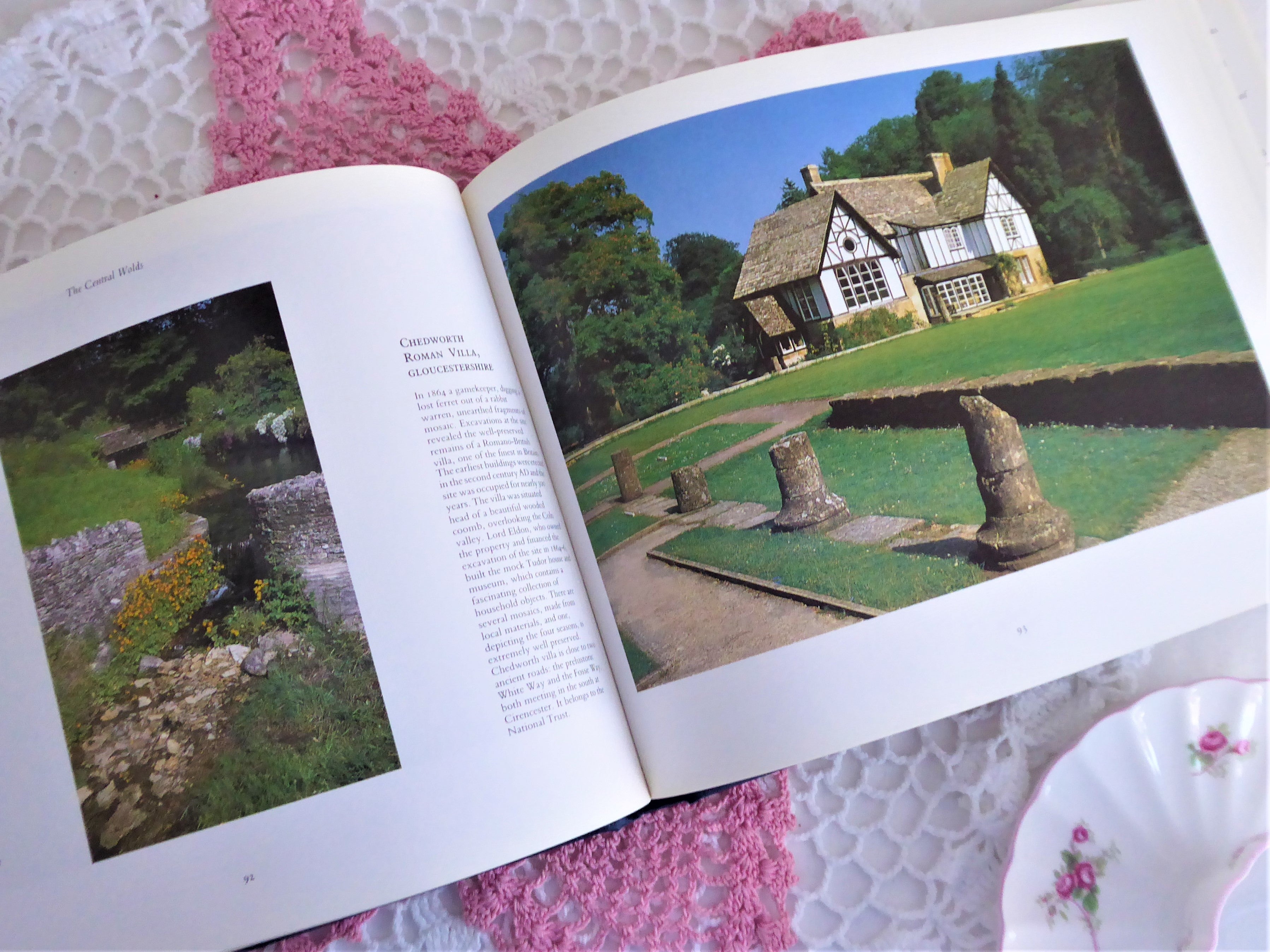The Cotswolds Coffee Table Book - England 1980s Hardcover with Stunning Photos & Rich History | Perfect for Home Decor, Gift Ideas & British Culture Enthusiasts