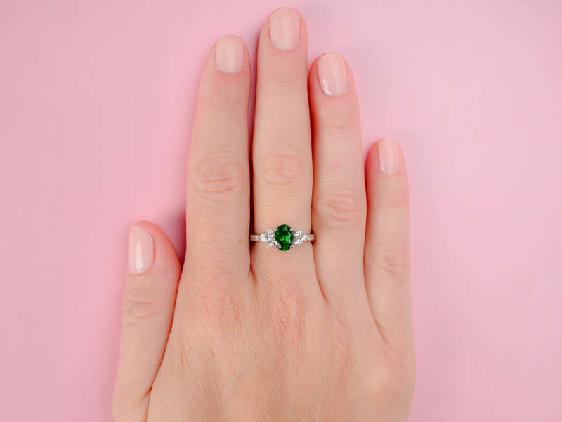Exquisite Tsavorite Garnet & Platinum Diamond Ring for Women - Elegant Wedding, Engagement & Anniversary Jewelry Gift