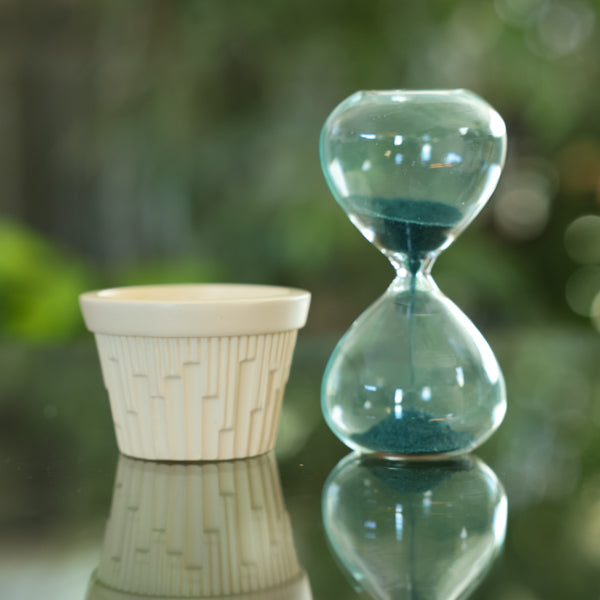 Decorative Flower Pot Magnet Hourglass - Unique Home & Office Desk Accessory for Plant Lovers | Perfect for Gifts, Zen Decor, and Productivity Tracking