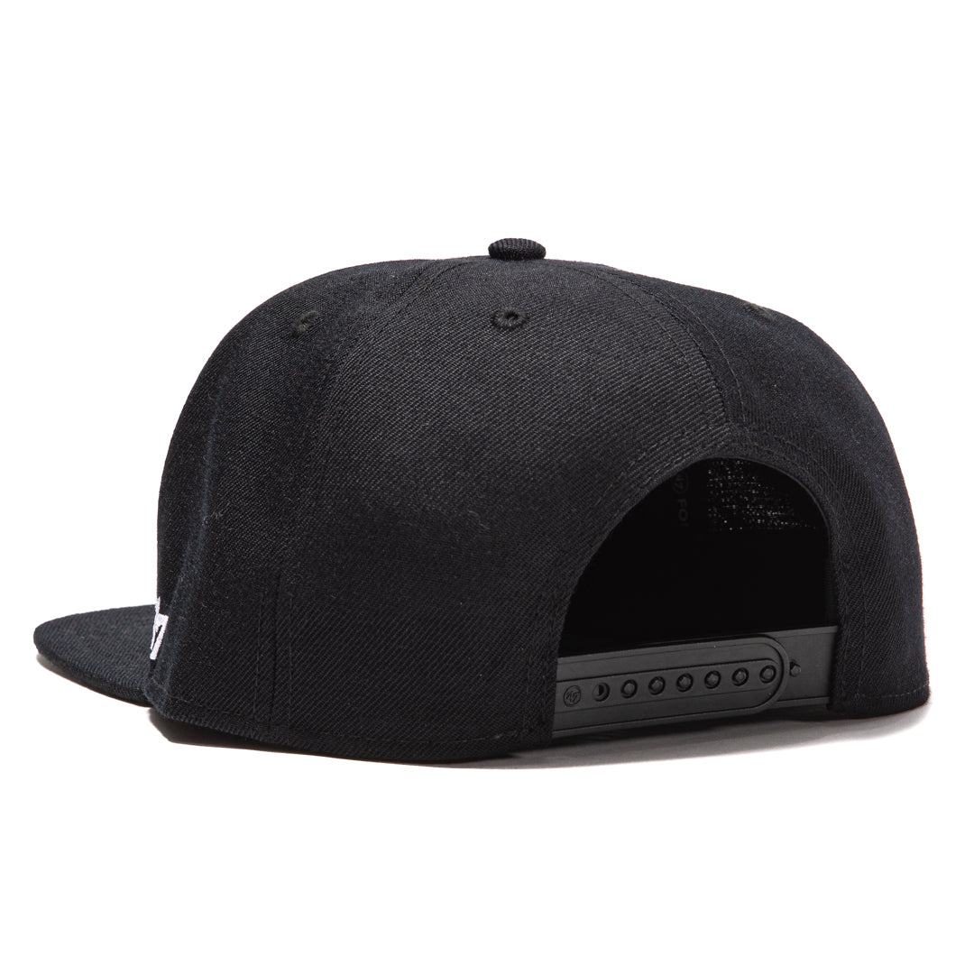 47 Brand No Shot New York Yankees Captain Snapback Hat - Black | Adjustable Baseball Cap for Men & Women | Perfect for Games, Streetwear & Casual Outfits