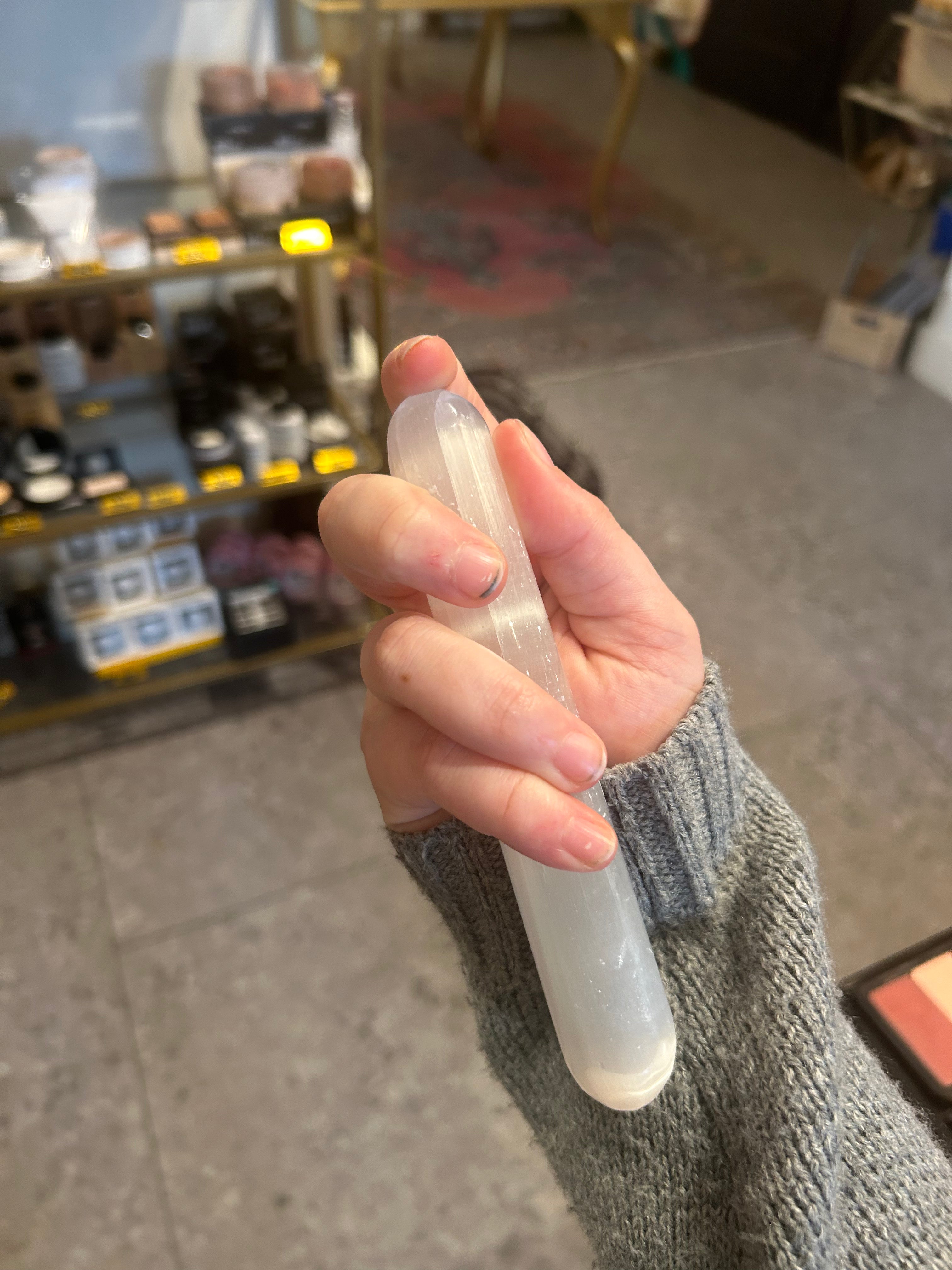 Natural Selenite Crystal Cylinder Wand for Healing, Meditation & Energy Cleansing - Perfect for Reiki, Chakra Balancing & Home Decor