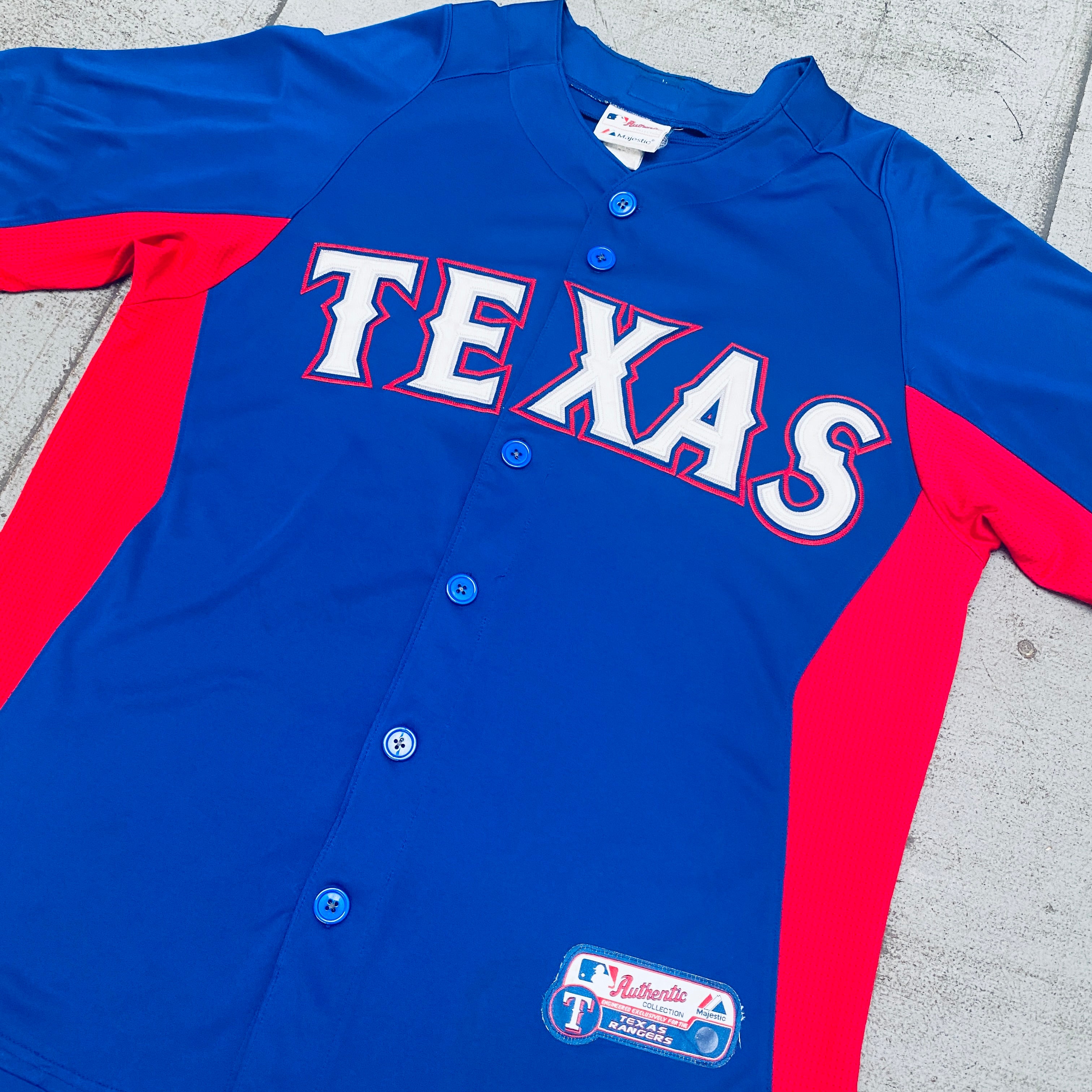 Texas Rangers 2007 Blue Majestic Stitched Baseball Jersey - Size Large - Authentic MLB Fan Apparel for Games & Collectors