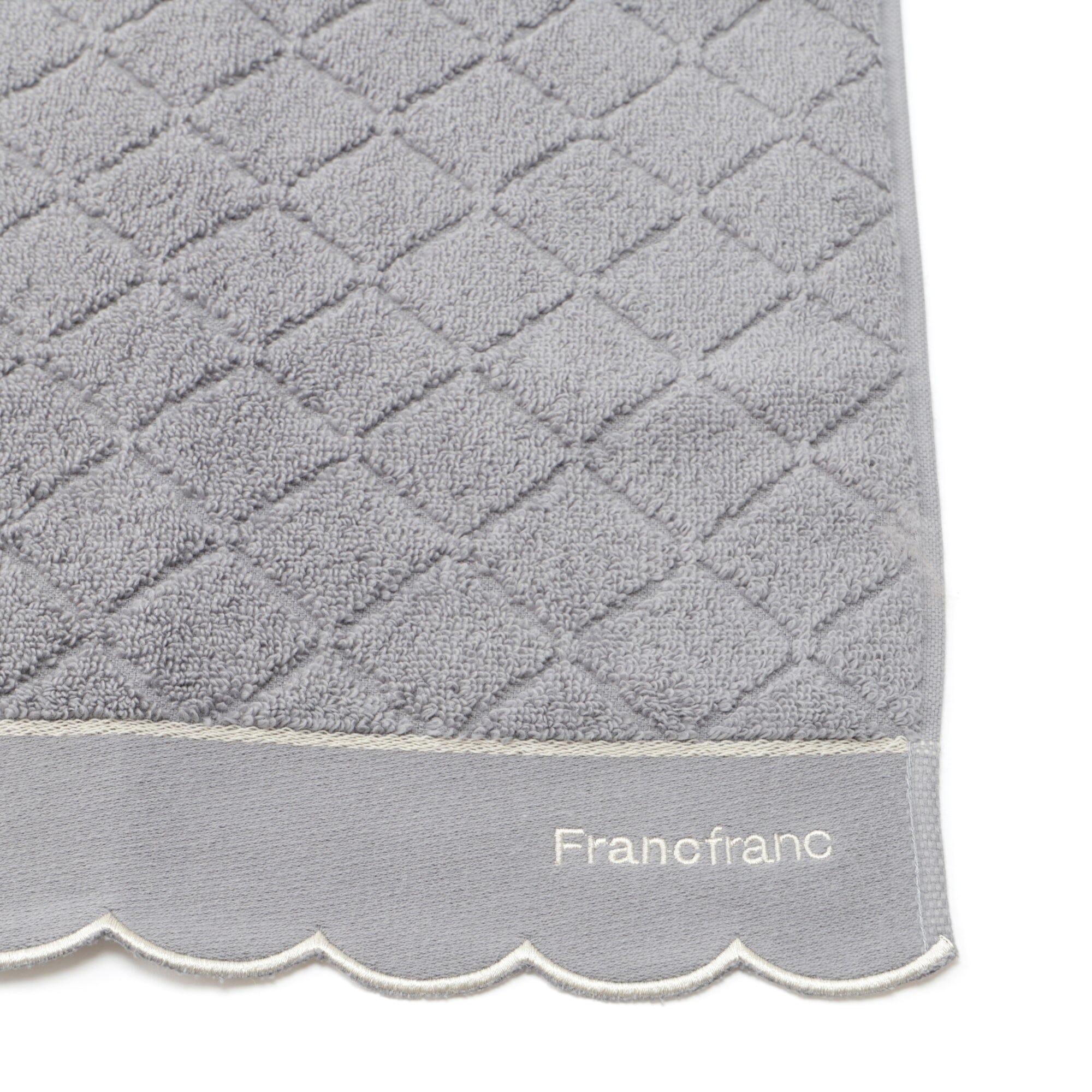 Antibacterial & Deodorizing Scallop Edge Face Towel - Soft Grey Bath Towel for Spa, Gym & Travel | Quick-Dry & Hypoallergenic