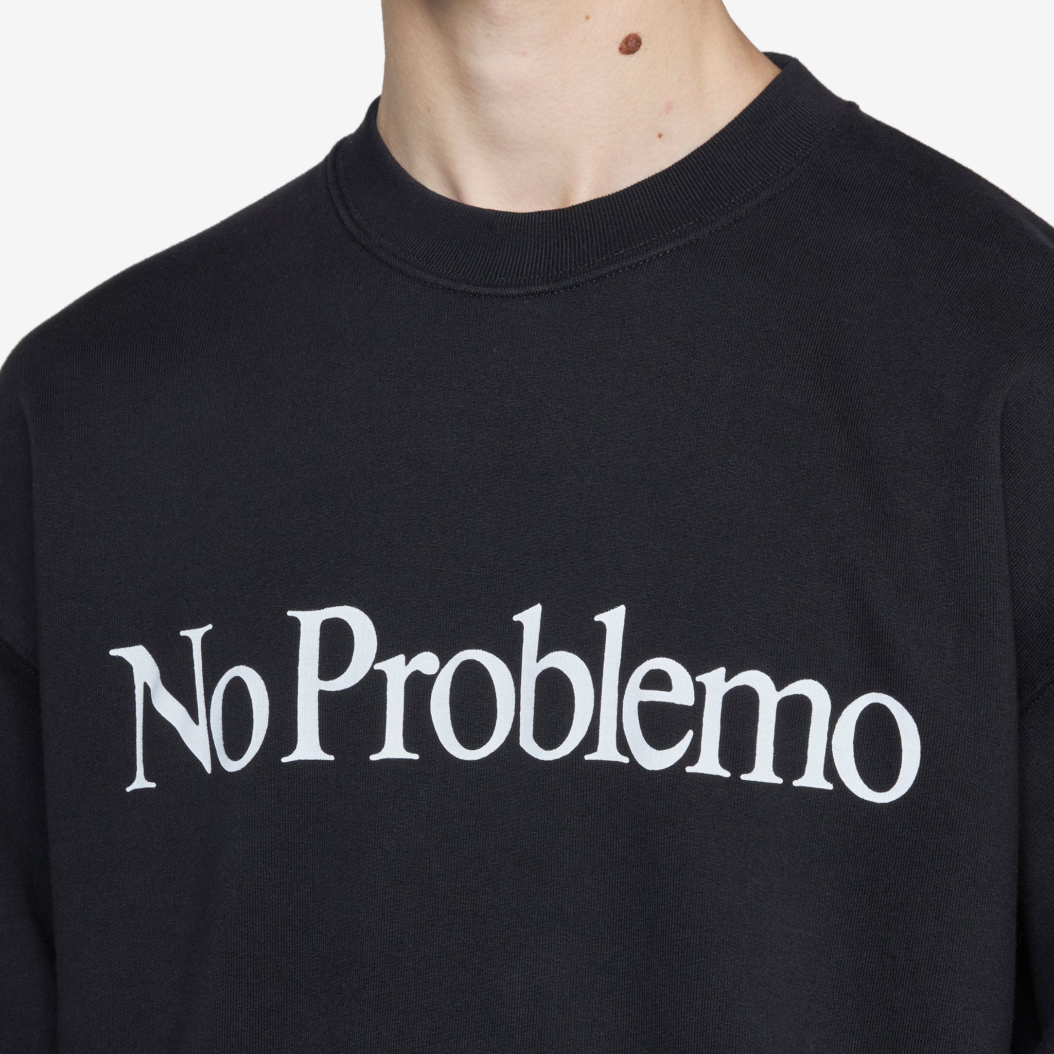 No Problemo Sweatshirt Black - Comfortable Casual Pullover Hoodie for Men & Women - Perfect for Streetwear, Lounge Wear and Everyday Outfits