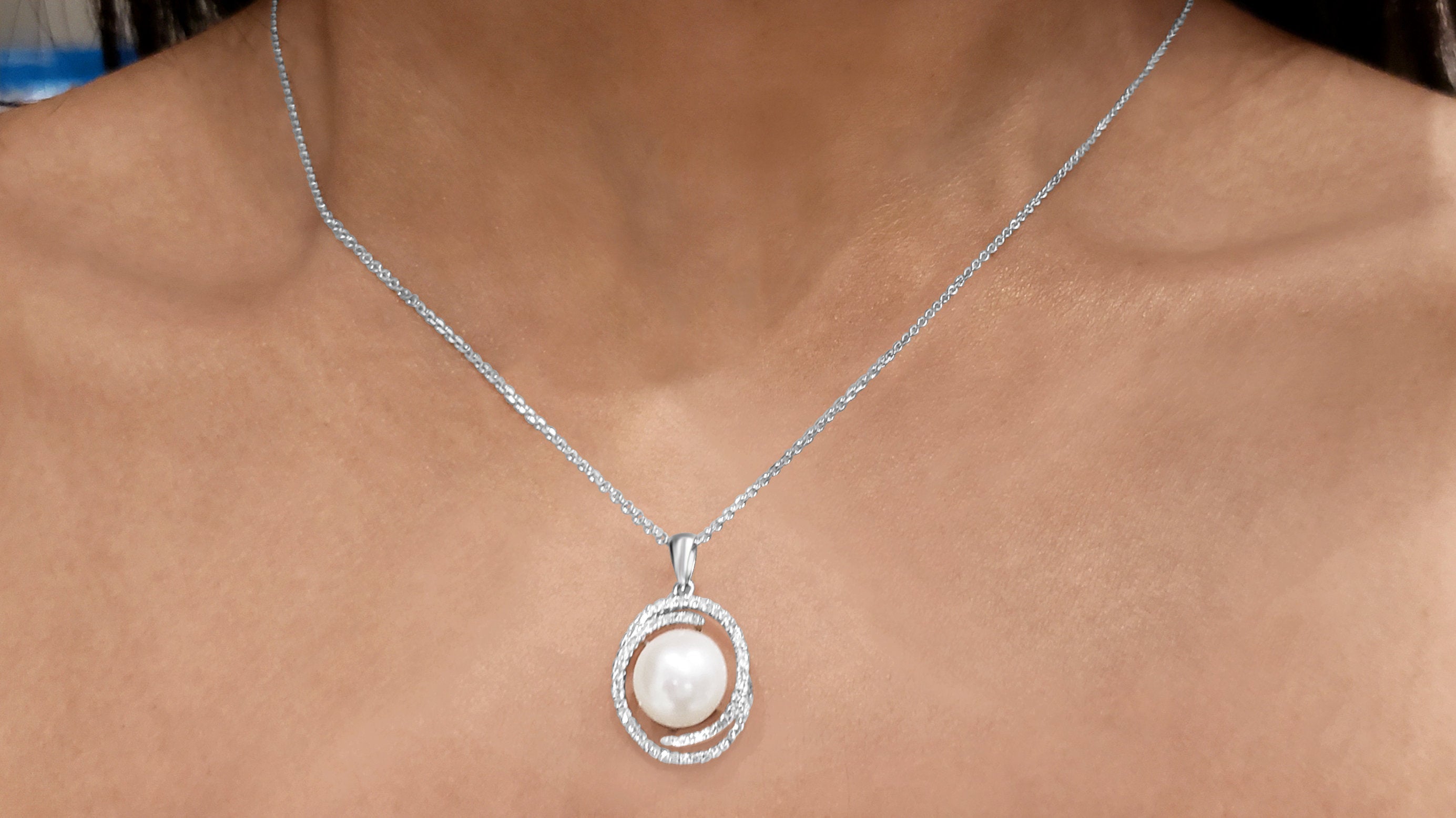 10MM Freshwater Pearl Diamond Pendant Necklace for Women - Elegant Bridal Jewelry Gift for Wedding, Anniversary & Special Occasions