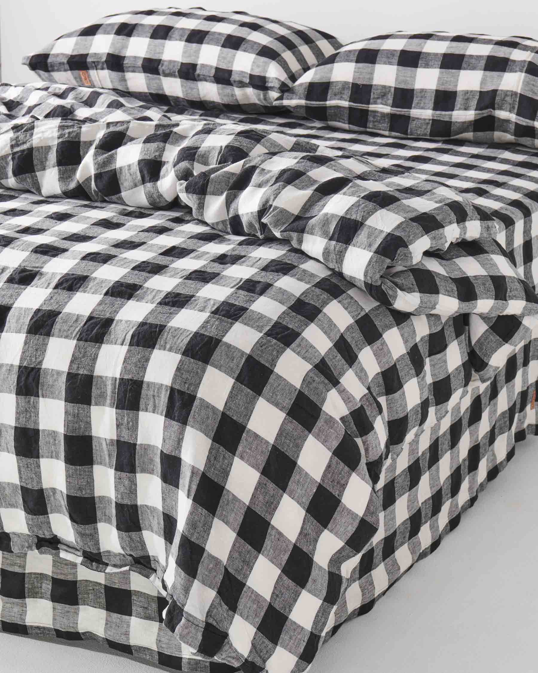 Black and White Gingham Linen Duvet Cover Set - Queen Size Bedding with Pillowcases - Breathable & Soft Cotton Blend for All Seasons - Perfect for Modern Farmhouse, Boho Chic or Scandinavian Bedroom Decor