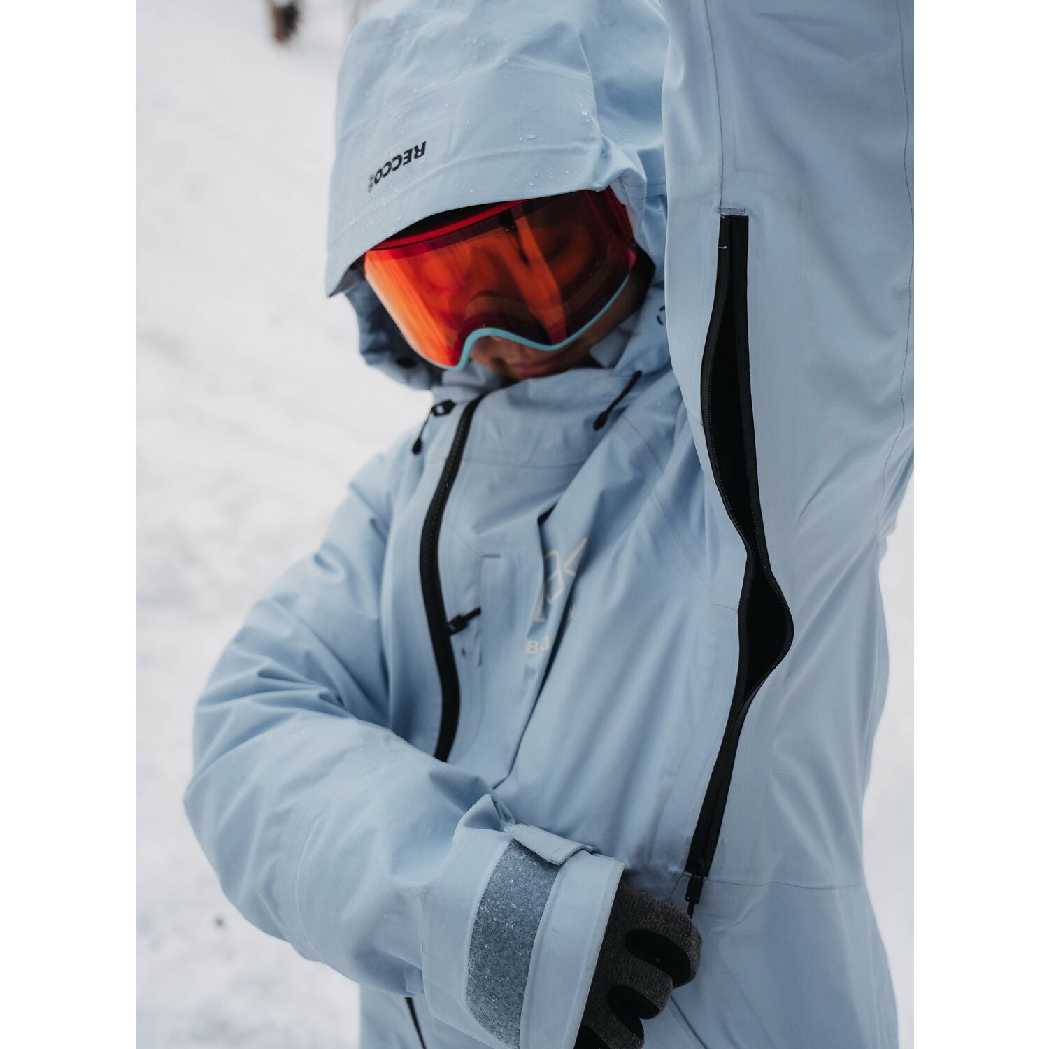 Burton Women's AK Gore-Tex Kimmy 3L Waterproof Jacket 2024 - Lightweight Winter Snowboard Coat for Skiing & Outdoor Adventures