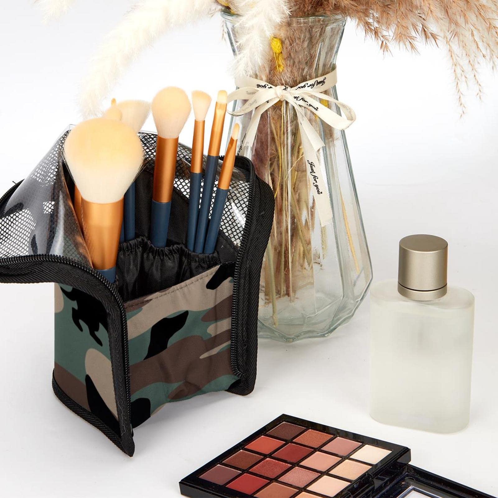 12-Piece Makeup Brush Organizer Bag - Portable Camouflage Dachshund Dog Design Brush Holder Case for Travel & Home Storage