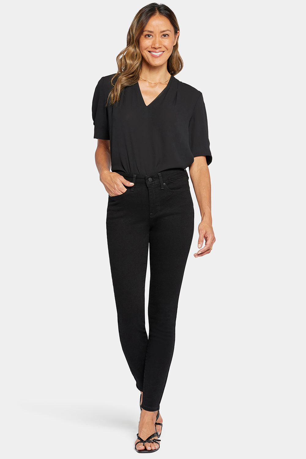 Best Ami Skinny Jeans for Tall Women - Black Stretch Denim Pants | Perfect for Casual Wear & Night Out