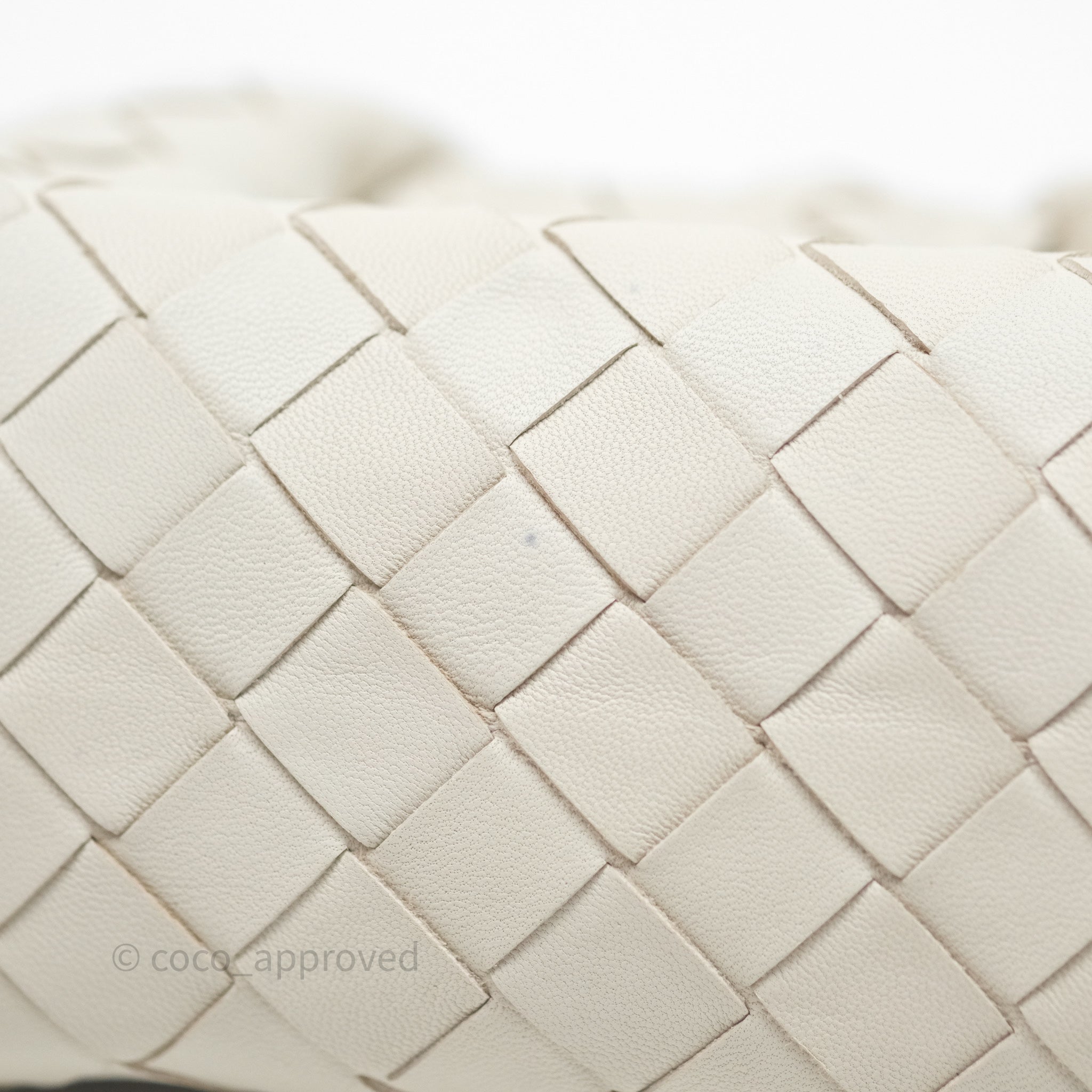 Bottega Veneta Mini Pouch in Chalk Intrecciato Calfskin Leather - Elegant Crossbody Bag for Women, Perfect for Date Night & Evening Events