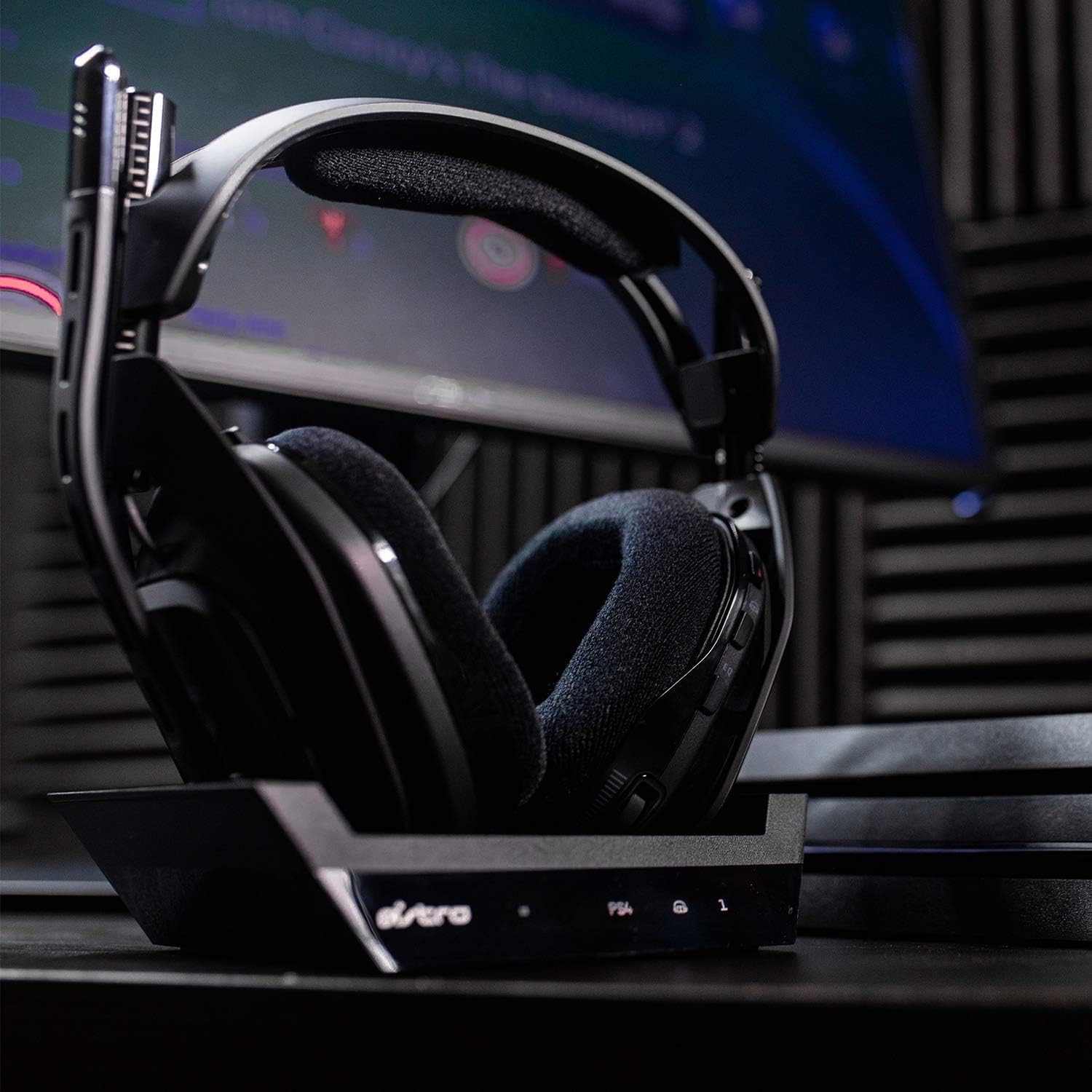 ASTRO Gaming A50 Wireless Headset with Base Station - 4th Gen Dolby Audio Headphones for PS5, PS4, PC & Mac | 2.4GHz Wireless, Game/Voice Balance | Perfect for Competitive Gaming & Streaming (Black)