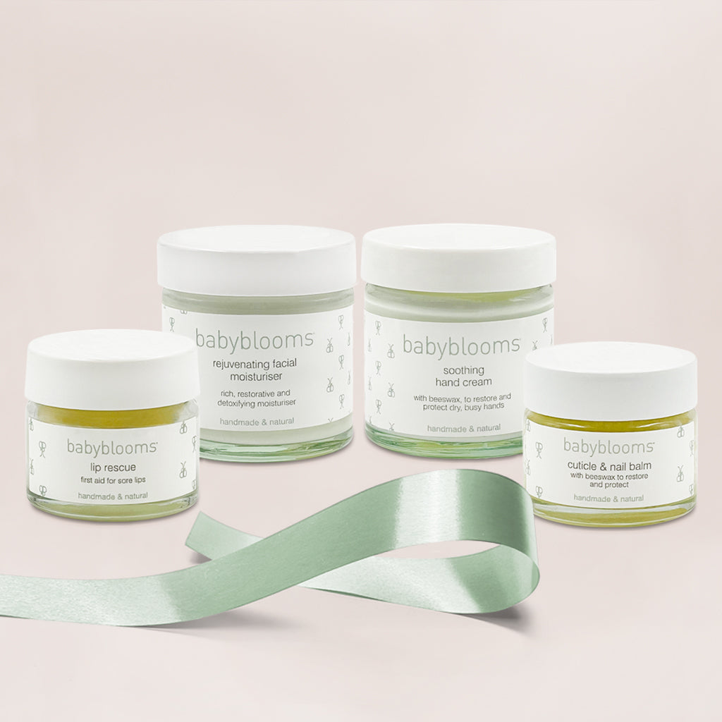 Mom's Essential Mini Skincare Set - Travel Size Facial Care Kit with Moisturizer, Cleanser & Serum | Perfect for On-the-Go, Gifts & Daily Skincare Routine