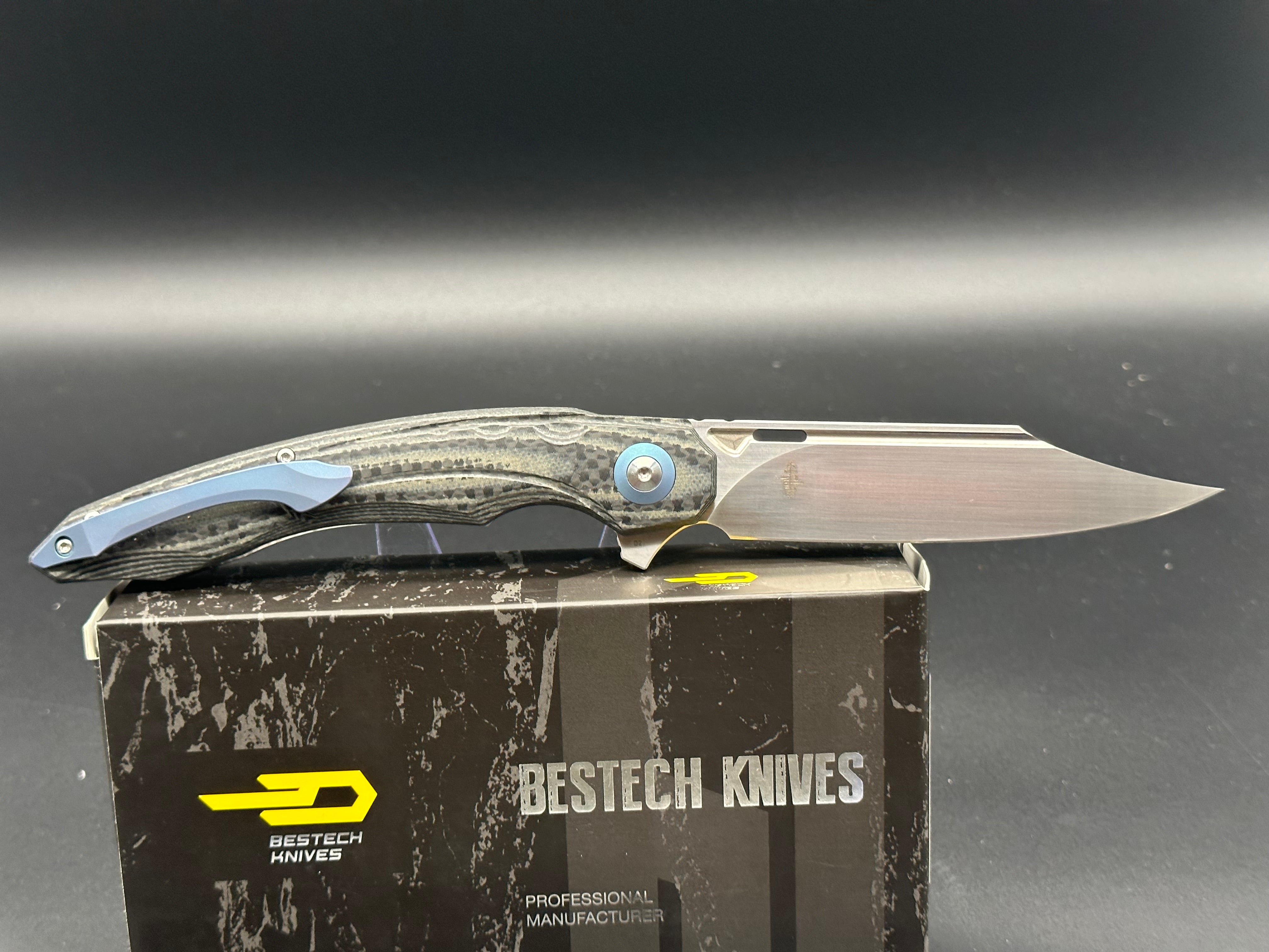 Bestech Fanga Folding Knife - Carbon Fiber & Beige G10 Handle - EDC, Outdoor, Survival, Tactical Gear
