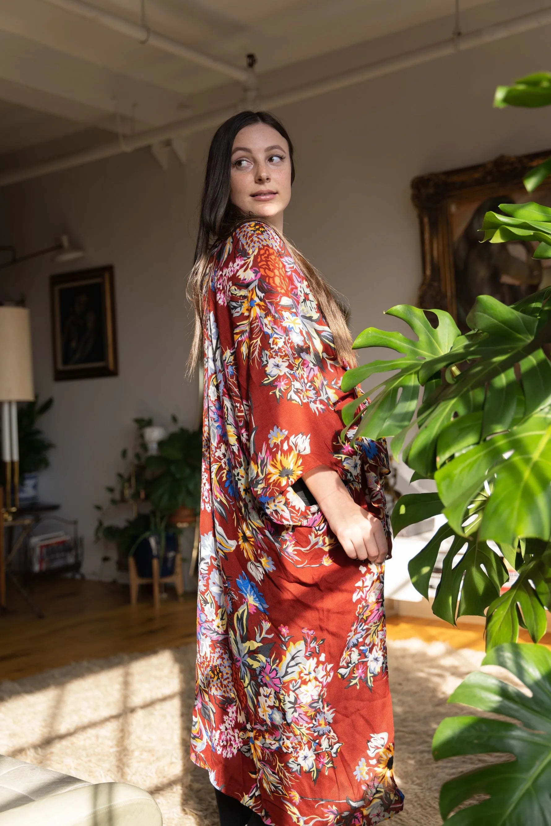 Elegant Floral Kimono Robe - Lightweight & Flowy Women's Cover Up for Beach, Pool, or Lounge Wear
