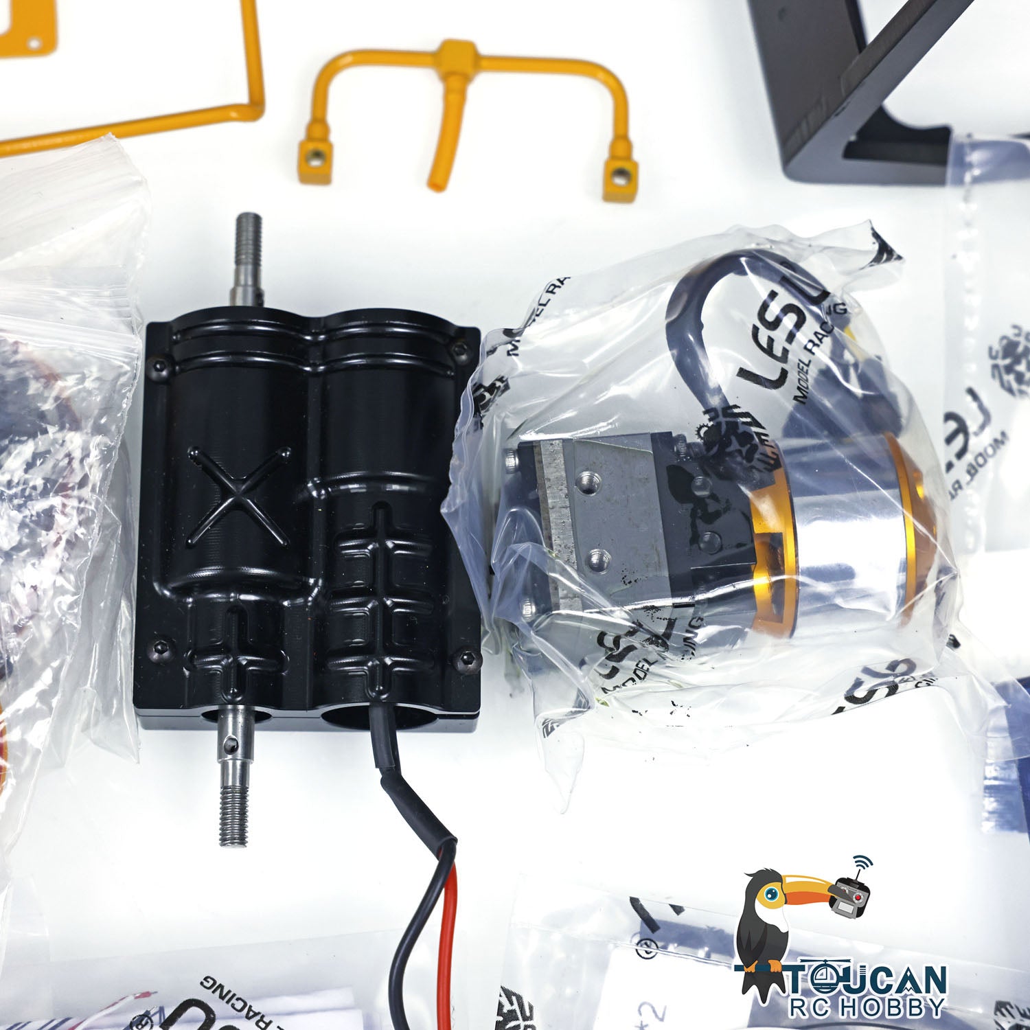 1/14 Scale LESU RC Metal Forklift Kit - Unassembled with Painted Body, Warning Lights, Sound System & Electronic Servo Motor for Realistic Construction & Warehouse Simulation
