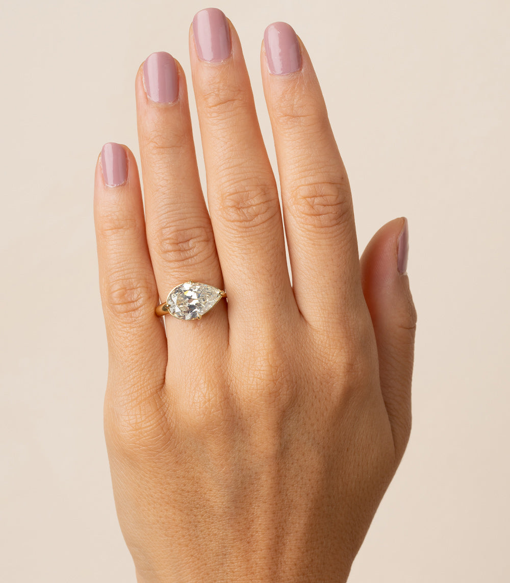 5 Carat Pear-Shaped Champagne Diamond Engagement Ring for Women - Elegant Wedding & Proposal Jewelry Gift
