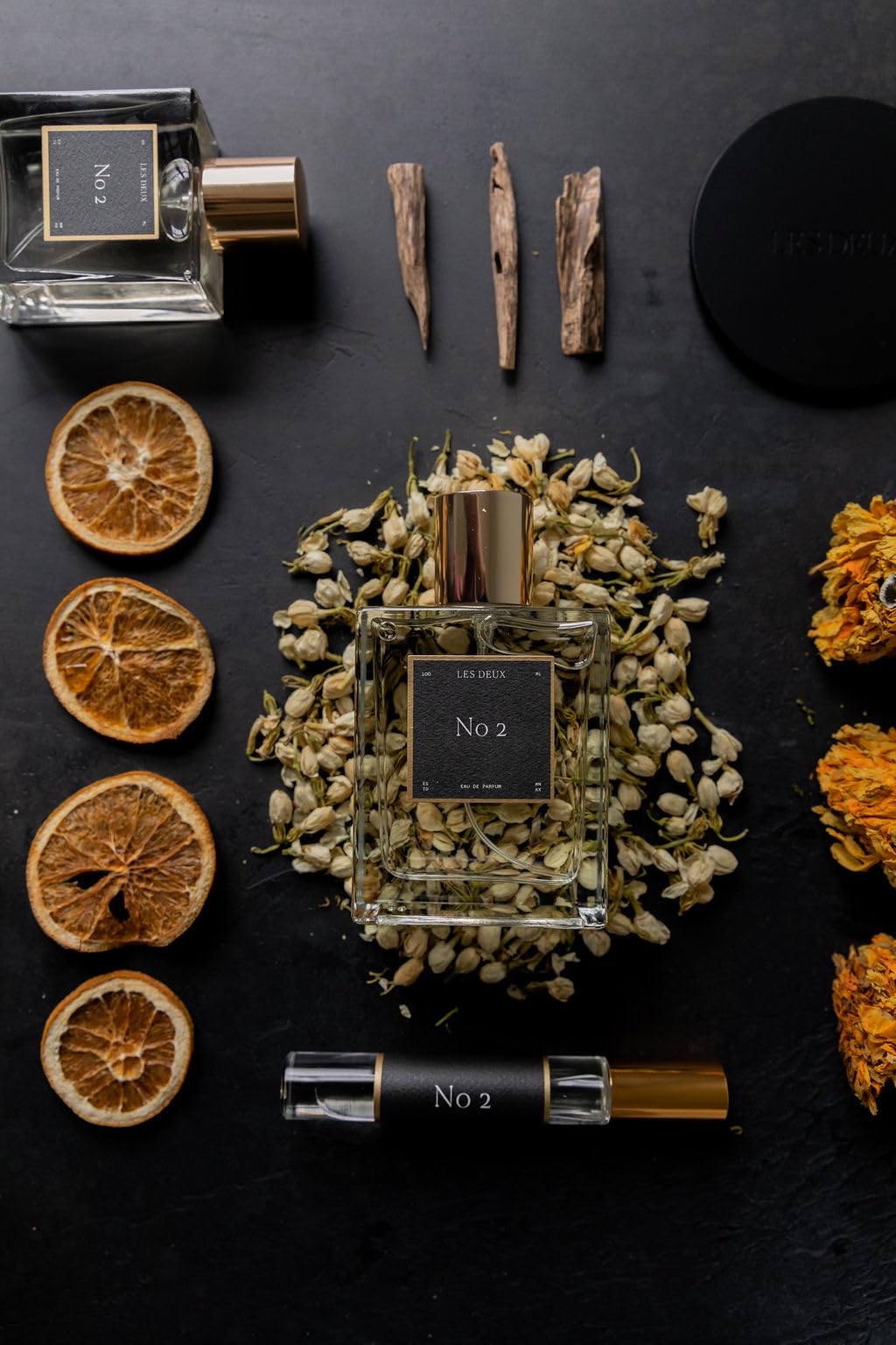 Les Deux Unisex Rollerball Perfume Oil - 10ml TSA Approved Pheromone Fragrance for Women & Men | Amber, Sandalwood & Saffron Scent | Long Lasting Roll-On Perfume Oil for Travel, Date Night & Everyday Wear