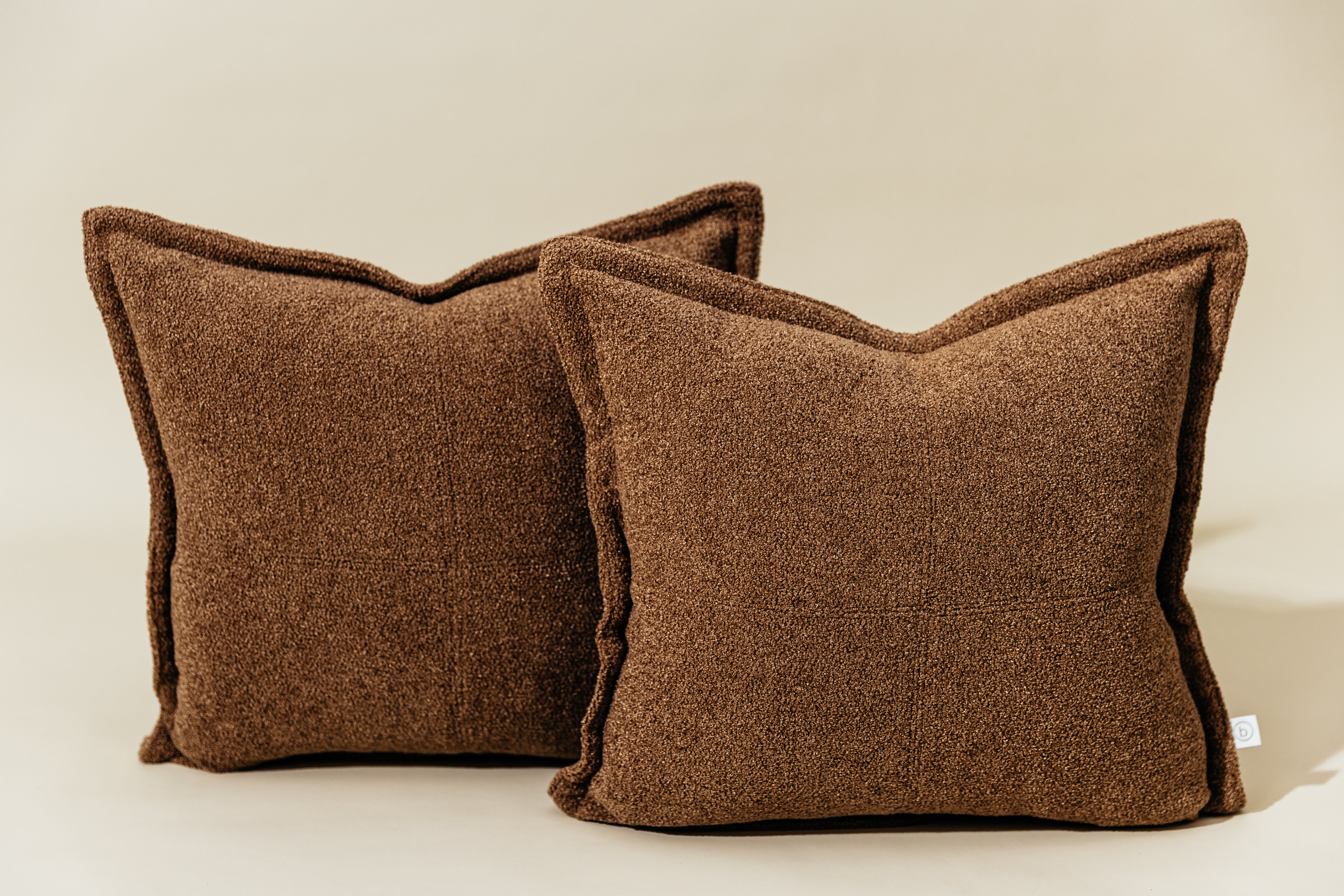 Lincoln Medium Pillow Cover - Soft & Breathable Cotton Pillowcase for Home Decor, Bedroom, Living Room, Sofa - 20x26 Inches (Standard Size)