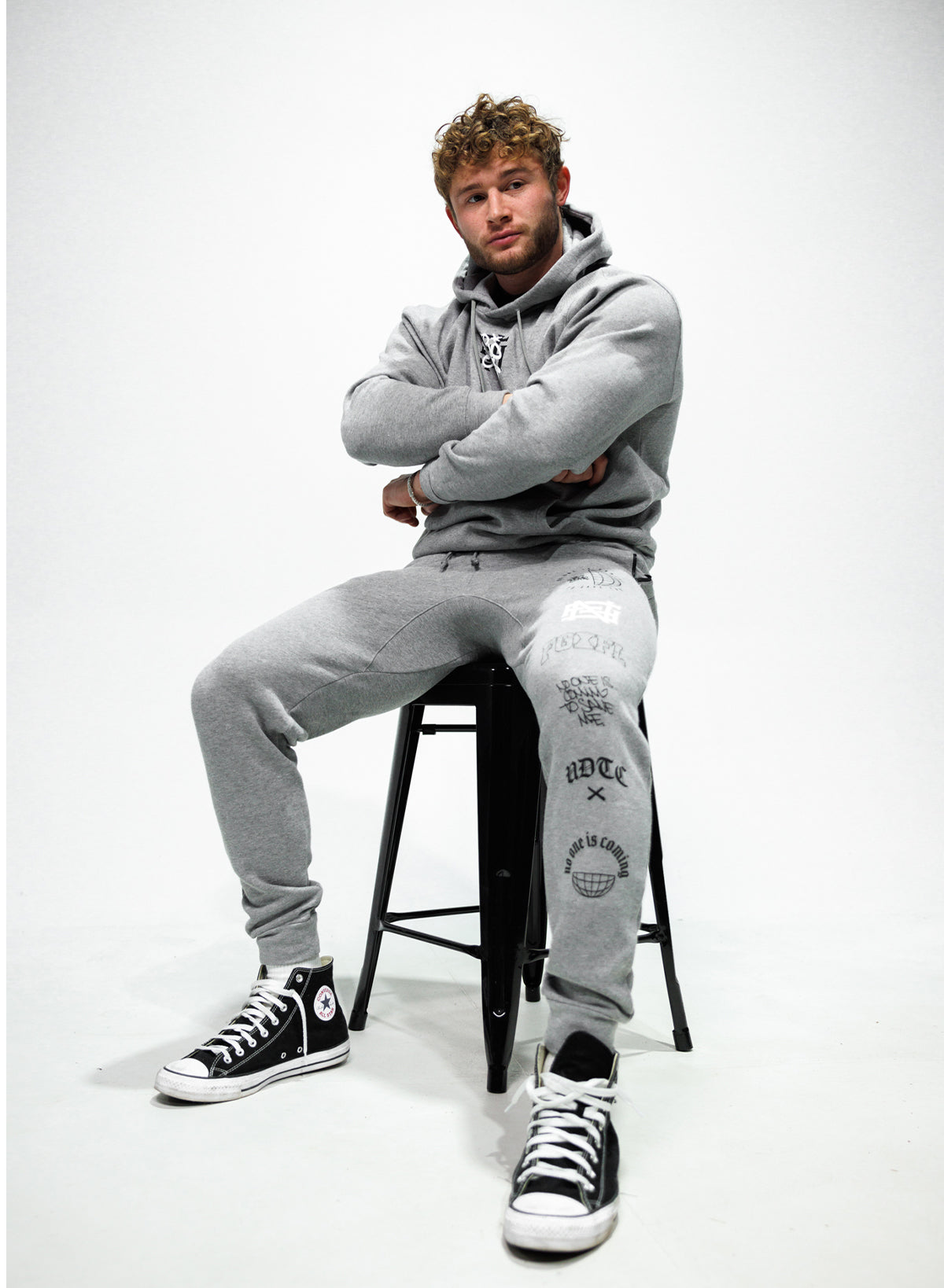 NO HANDOUTS STAMP Fitted Joggers - Comfortable Athletic Pants for Men & Women | Perfect for Gym, Running, Yoga and Casual Wear
