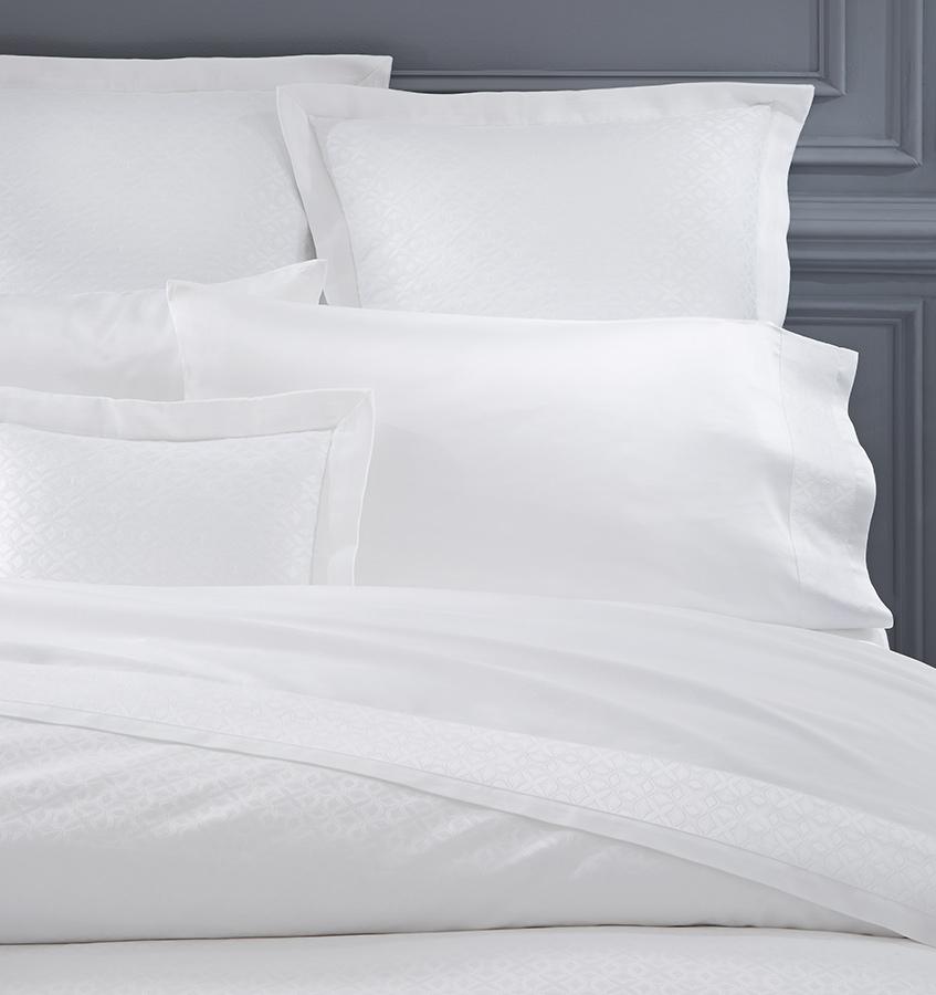 SFERRA Giza 45 Quatrefoil Duvet Cover - Luxury 100% Egyptian Cotton Bedding Set, King Size - Perfect for Master Bedroom & Hotel Style Decor