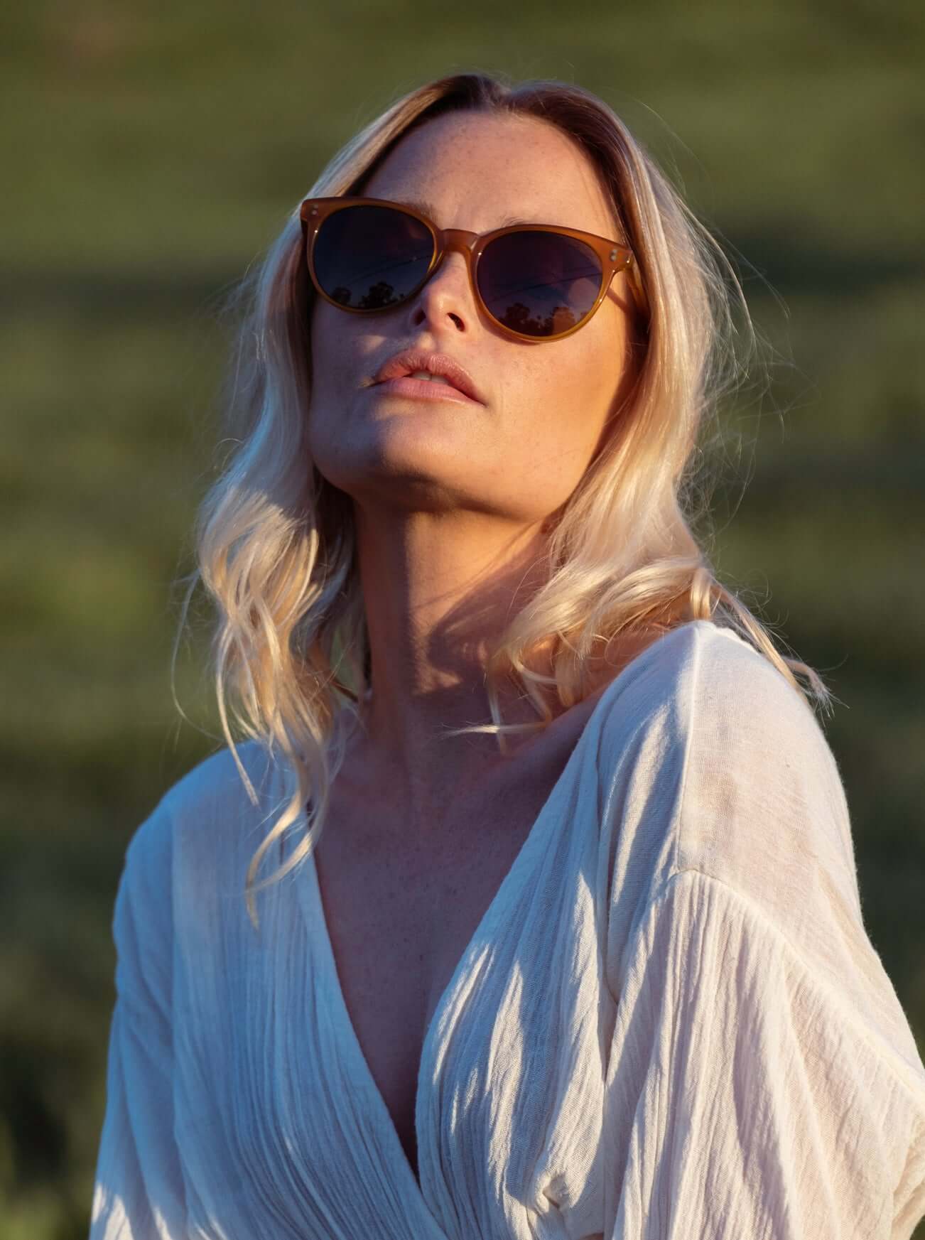 NORIE Dawn / Mink Gradient Mirror Sunglasses - UV Protection Polarized Fashion Shades for Women & Men - Perfect for Driving, Beach, and Outdoor Activities